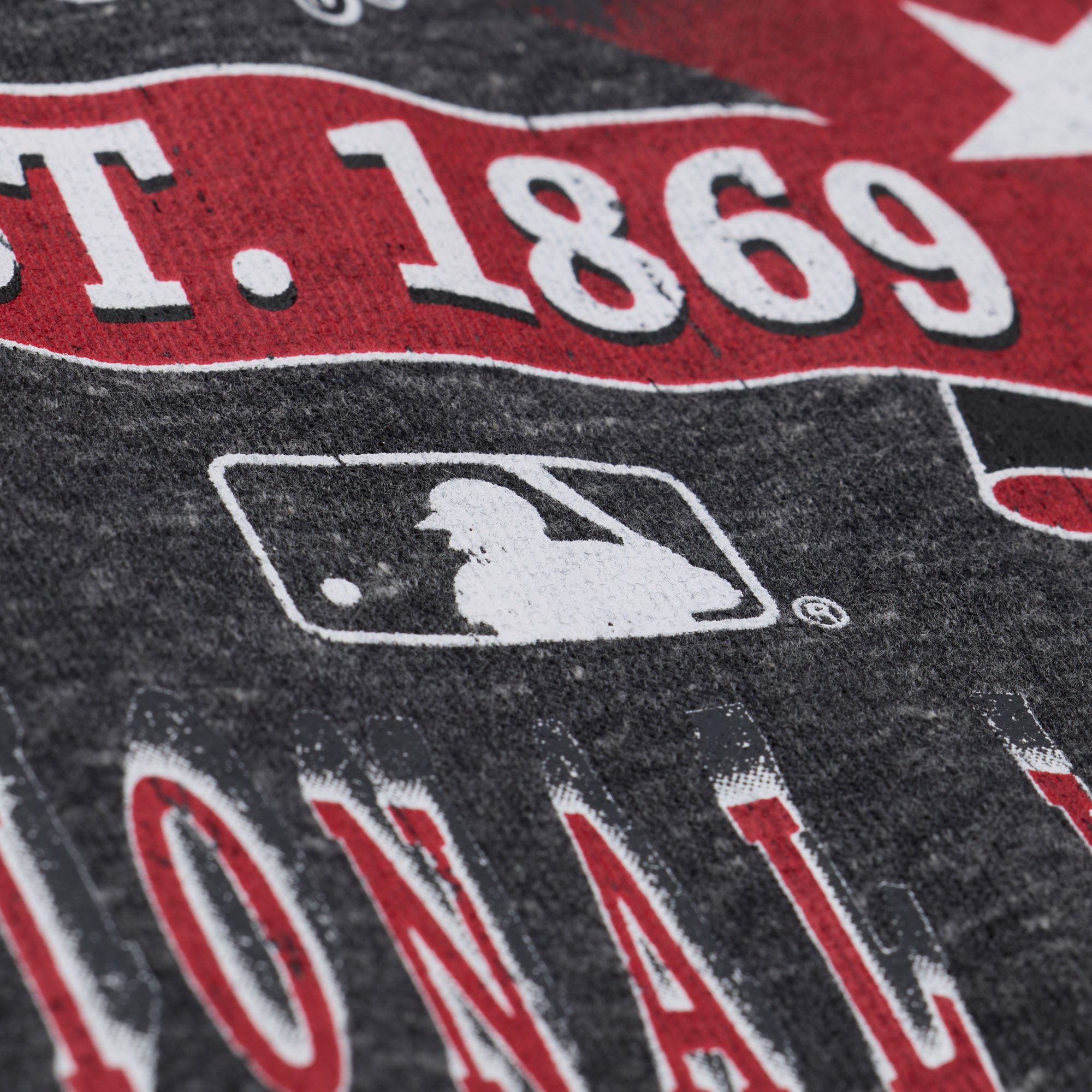 Mitchell & Ness Women's Cincinnati Reds Black Enxyme Star Crewneck Sweatshirt product image