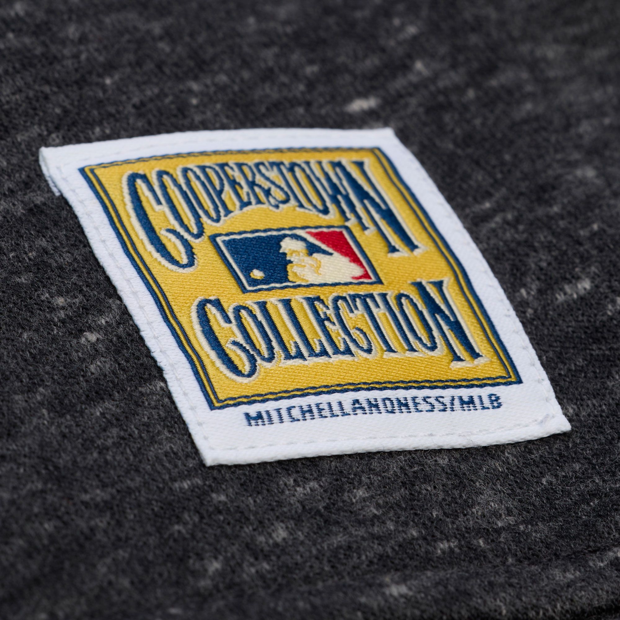 Mitchell & Ness Women's New York Mets Black Enxyme Star Crewneck Sweatshirt product image