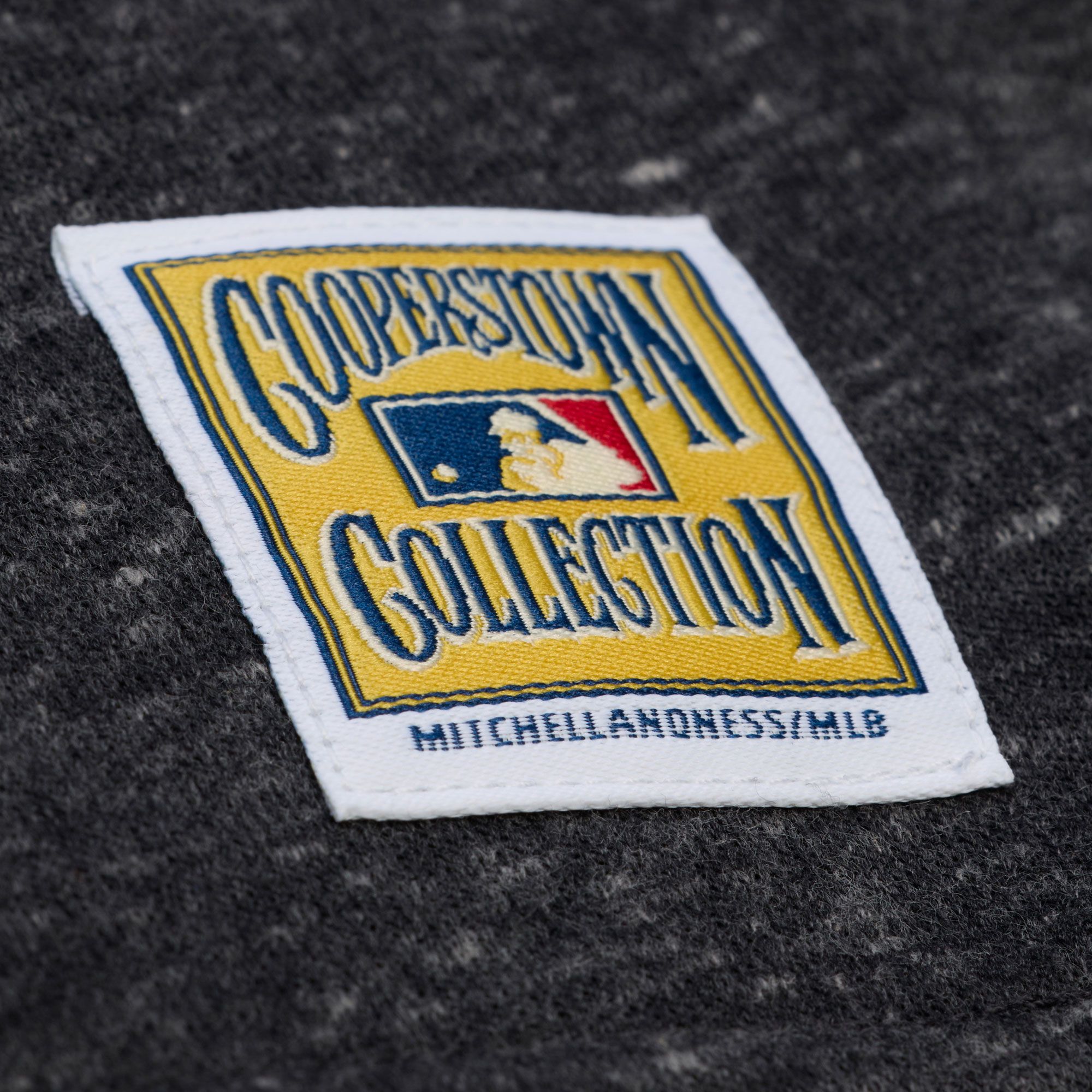 Mitchell & Ness Women's New York Yankees Black Enxyme Star Crewneck Sweatshirt product image