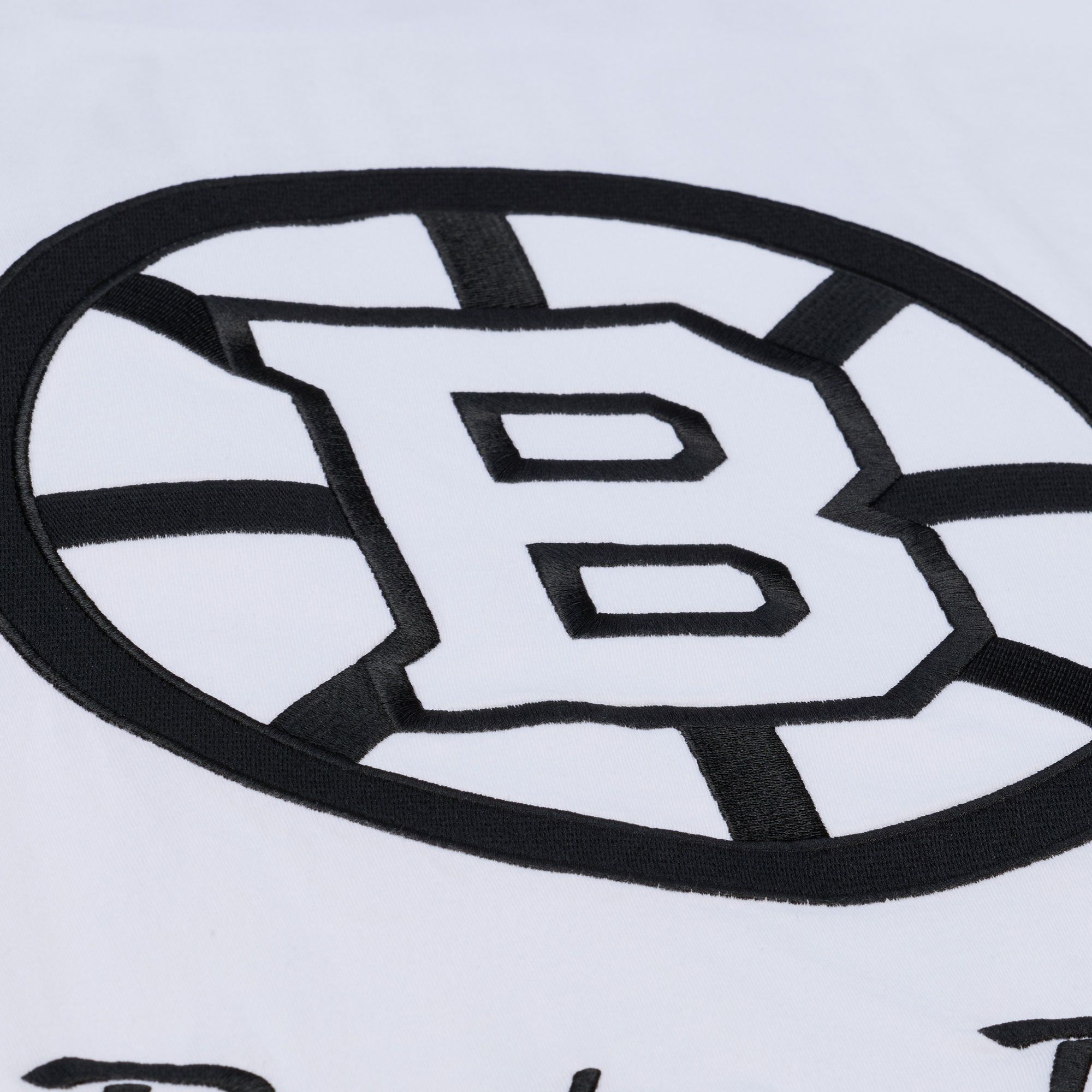 Mitchell & Ness Men's Boston Bruins White Arctic T-Shirt product image