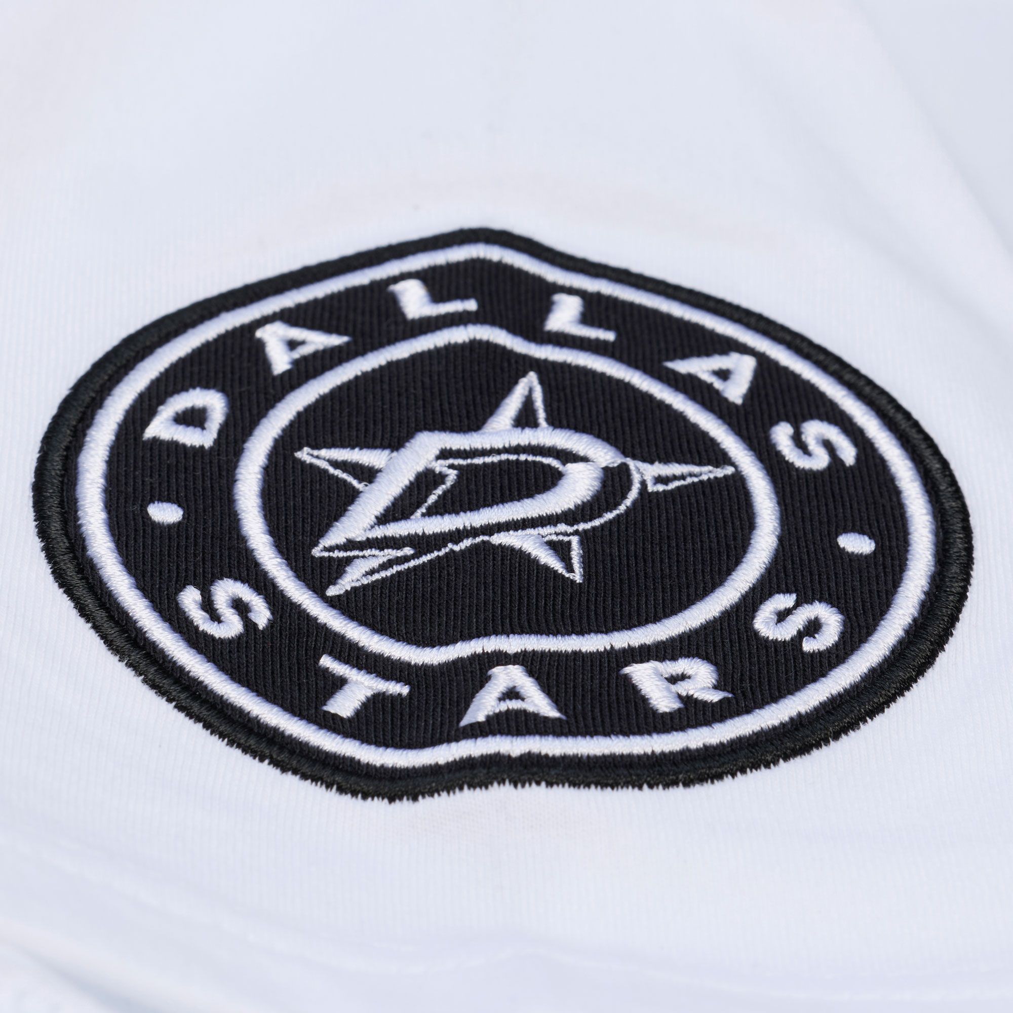 Mitchell & Ness Men's Dallas Stars White Arctic T-Shirt product image