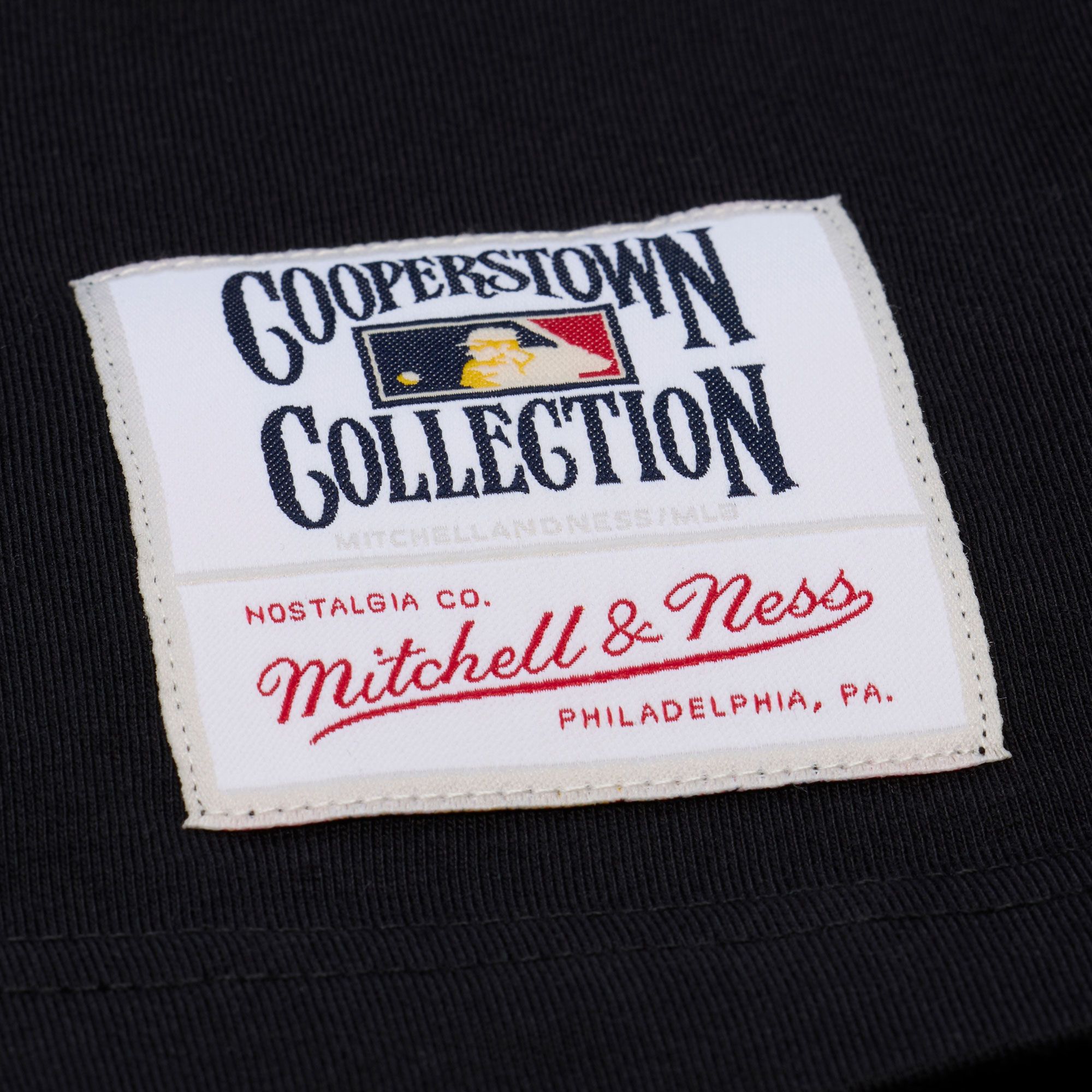 Mitchell & Ness Men's Pittsburgh Pirates Black Head Coach T-Shirt product image