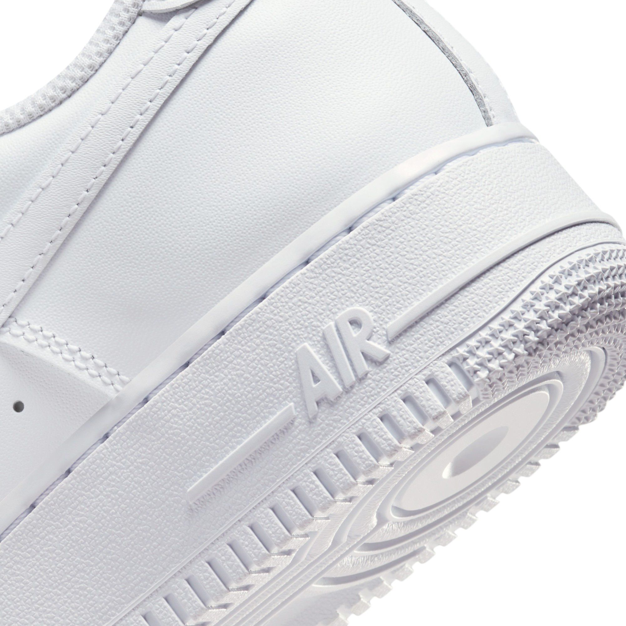 Nike Men's Air Force 1 '07 Easy On Shoes product image