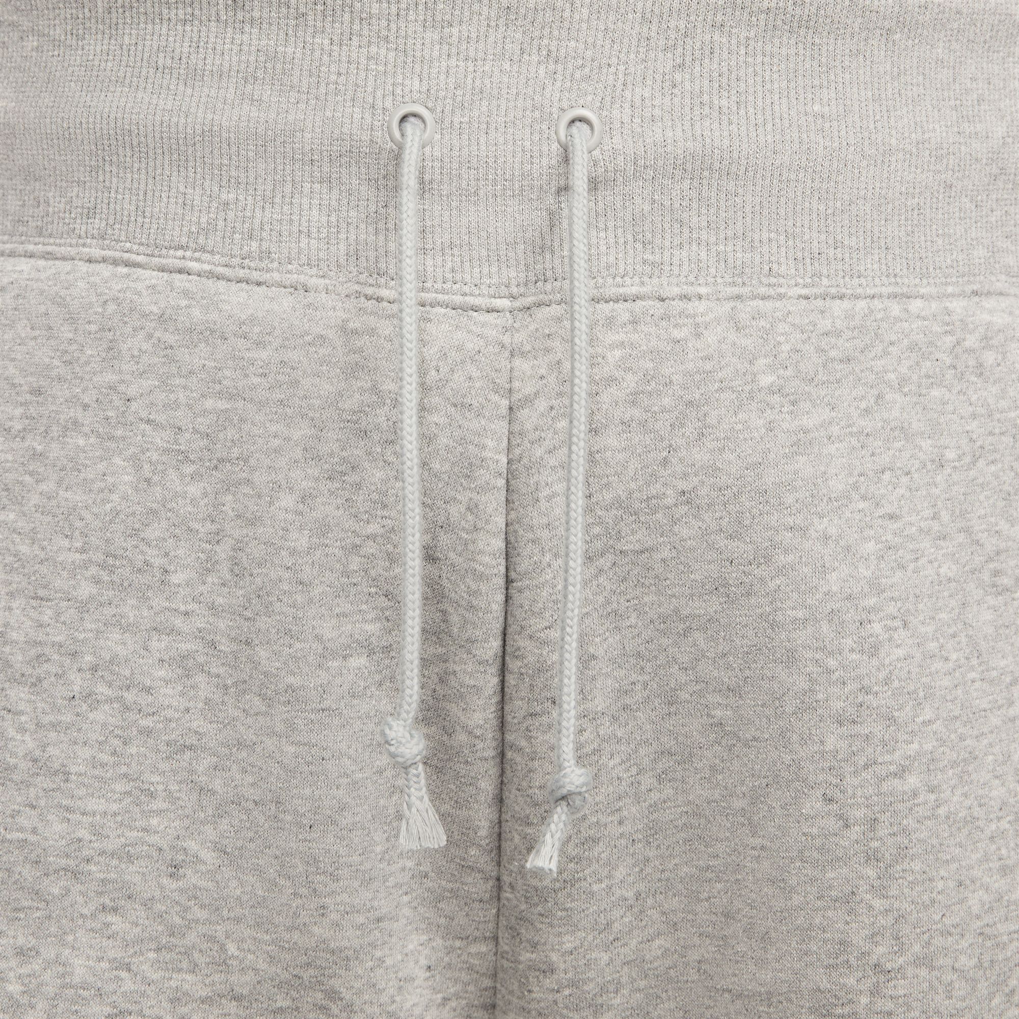 Nike Women's Sportswear Phoenix Fleece Plus High-Waisted Shorts product image