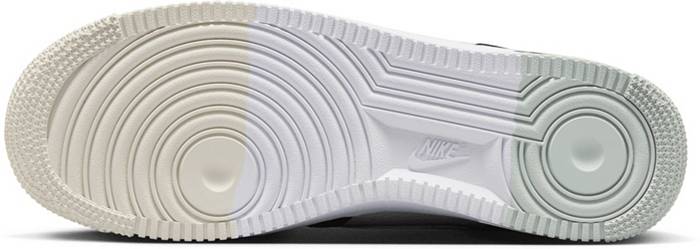 Nike Men's Air Force 1 '07 LV8 2 Shoe