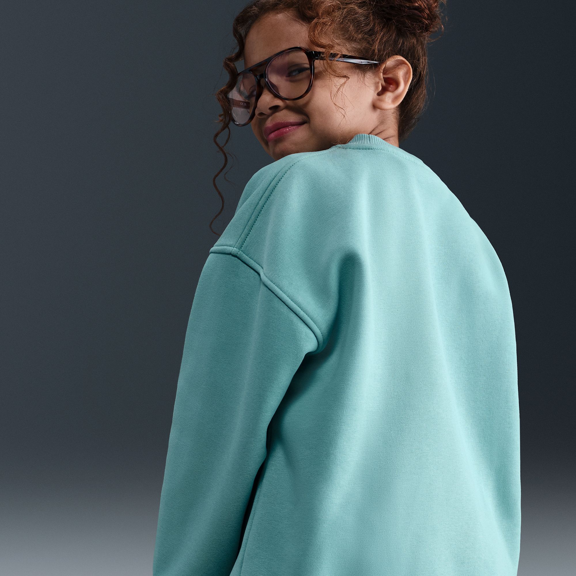 Nike Girls' Sportswear Club Fleece Oversized Sweatshirt product image