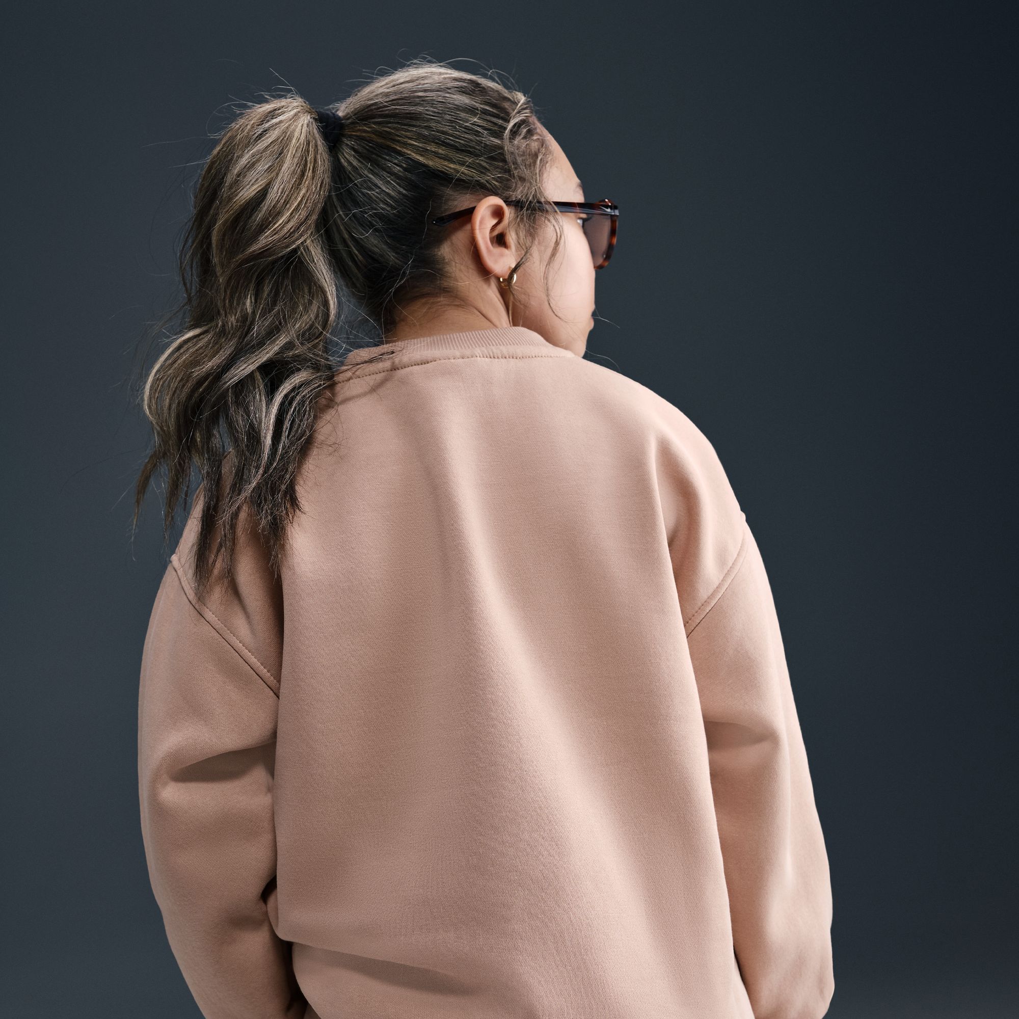 Nike Girls' Sportswear Club Fleece Oversized Sweatshirt product image