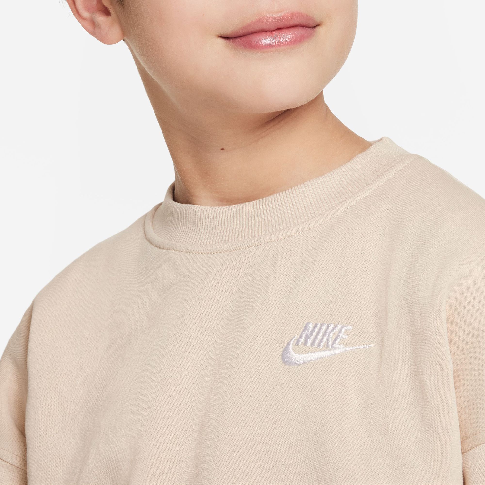 Nike Girls' Sportswear Club Fleece Oversized Sweatshirt