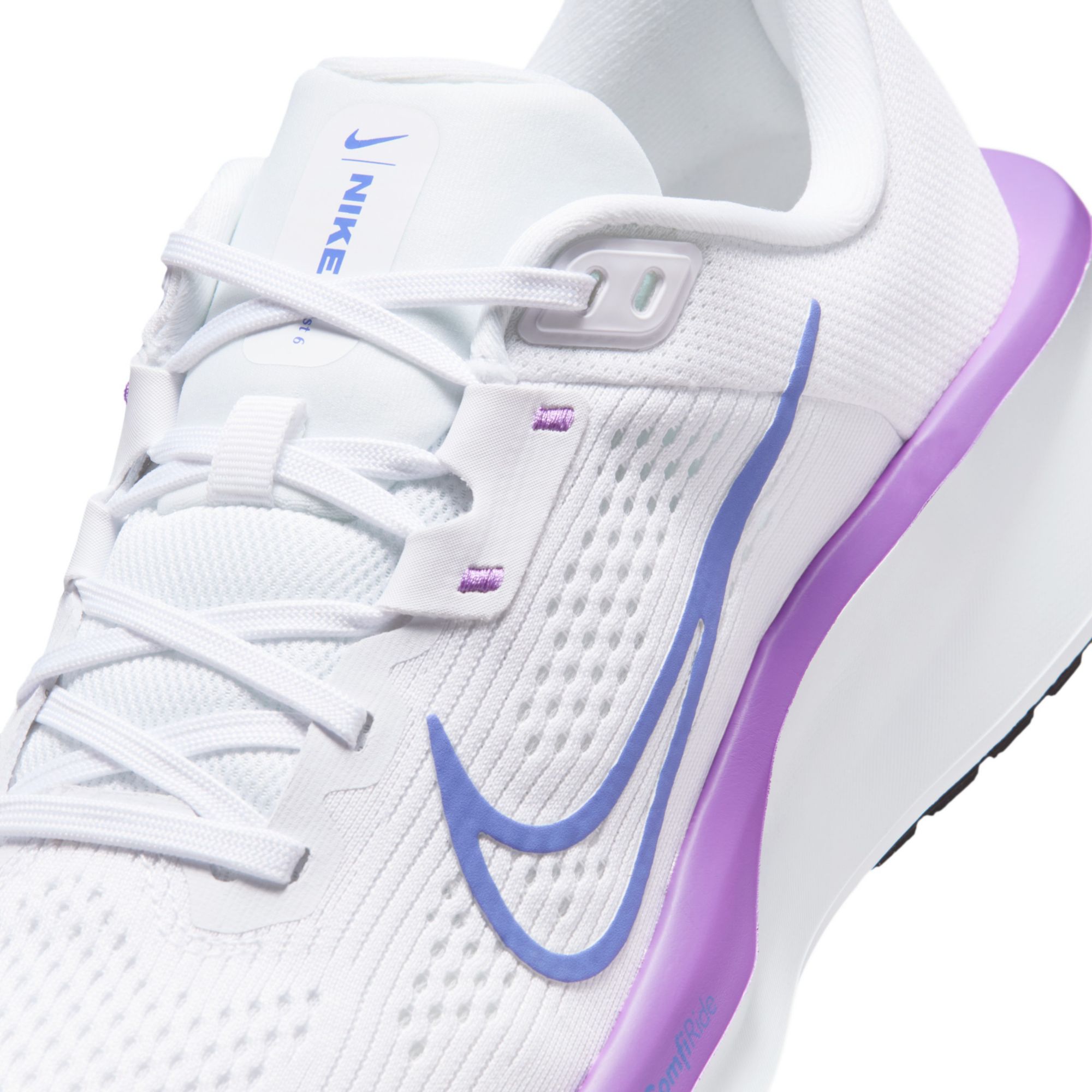 Nike Women's Quest 6 Running Shoes product image
