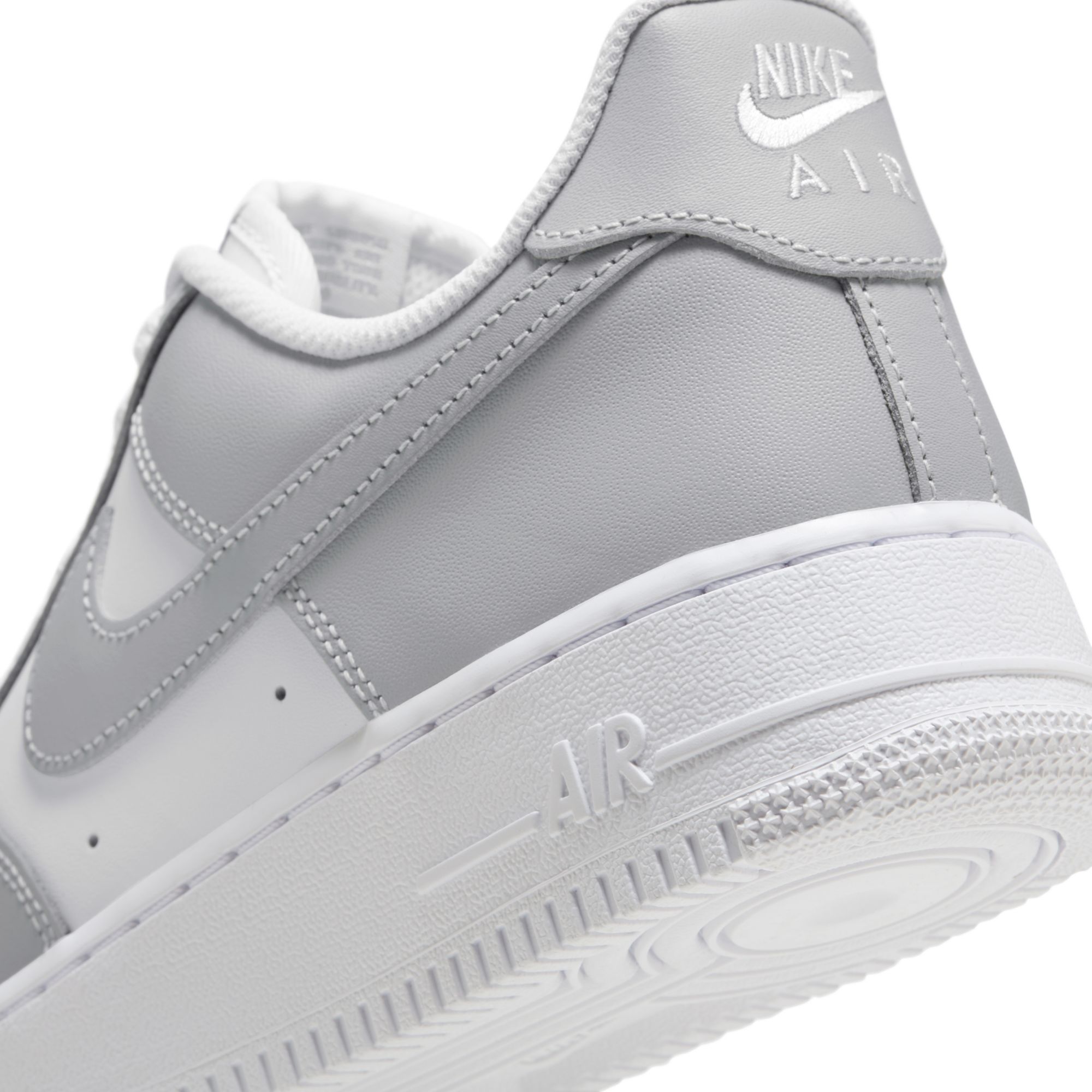 Nike Men's Air Force 1 '07 Shoes product image