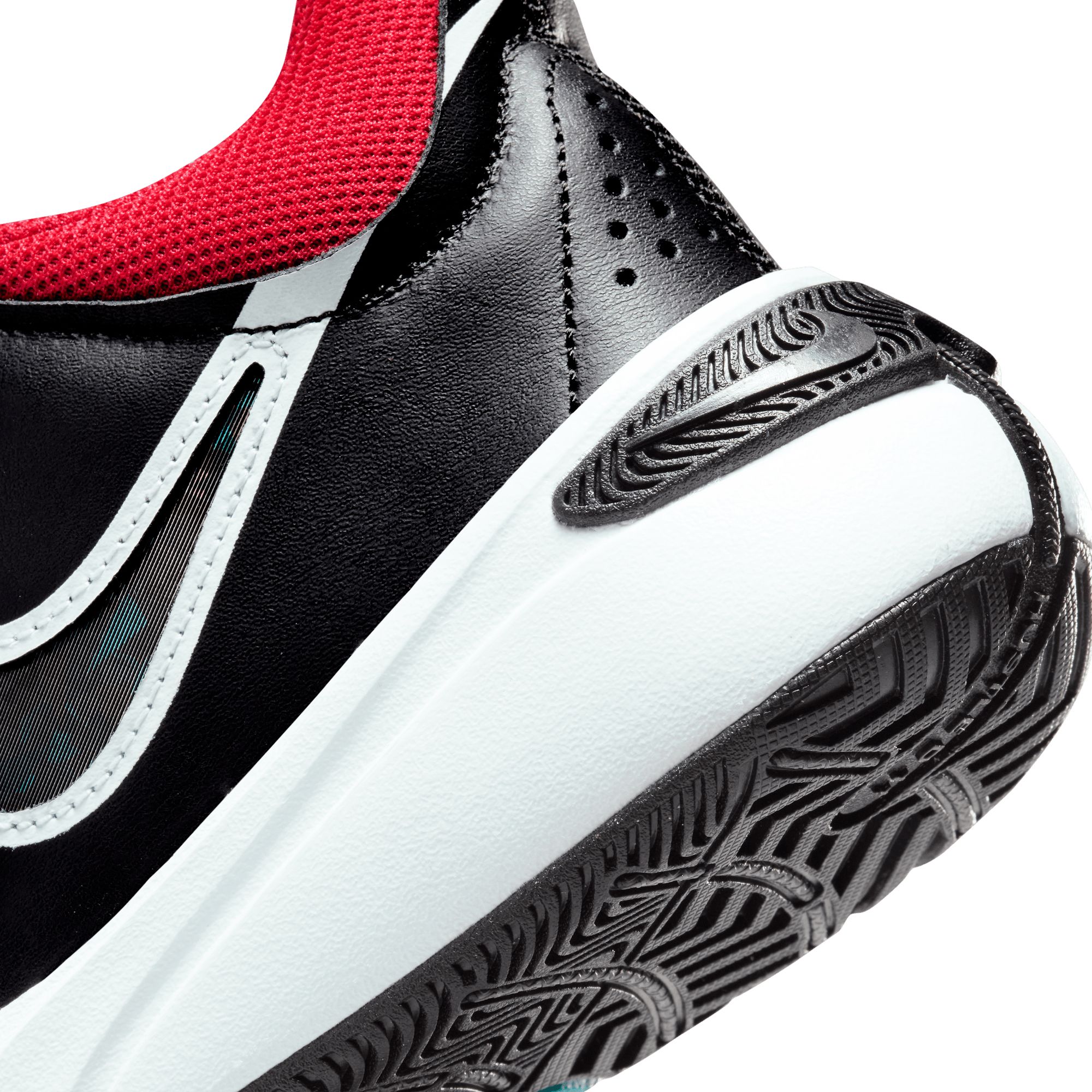 Nike Kids' Grade School Team Hustle D11 SE Shoes product image