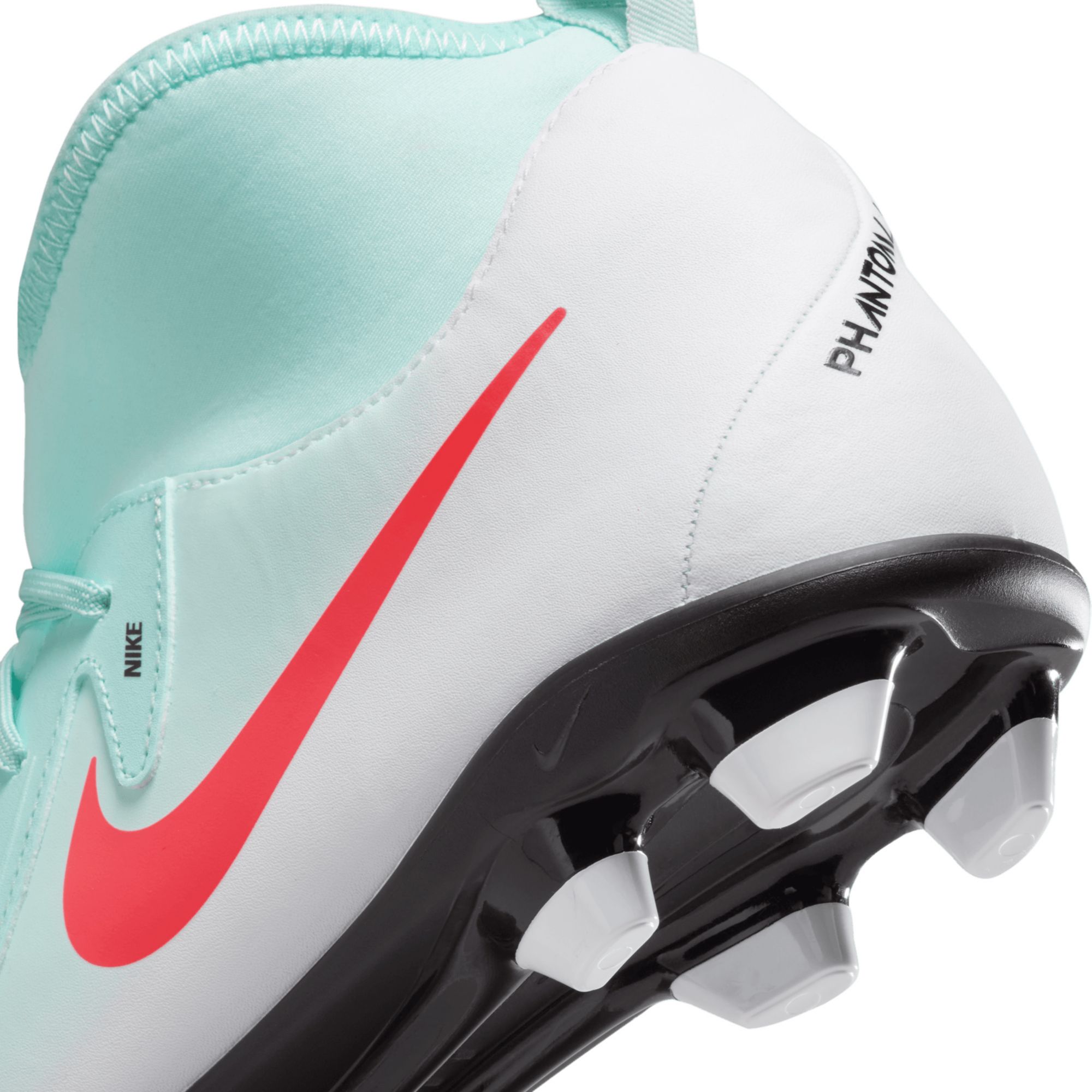 Nike Phantom Luna 2 Club FG/MG Soccer Cleats product image