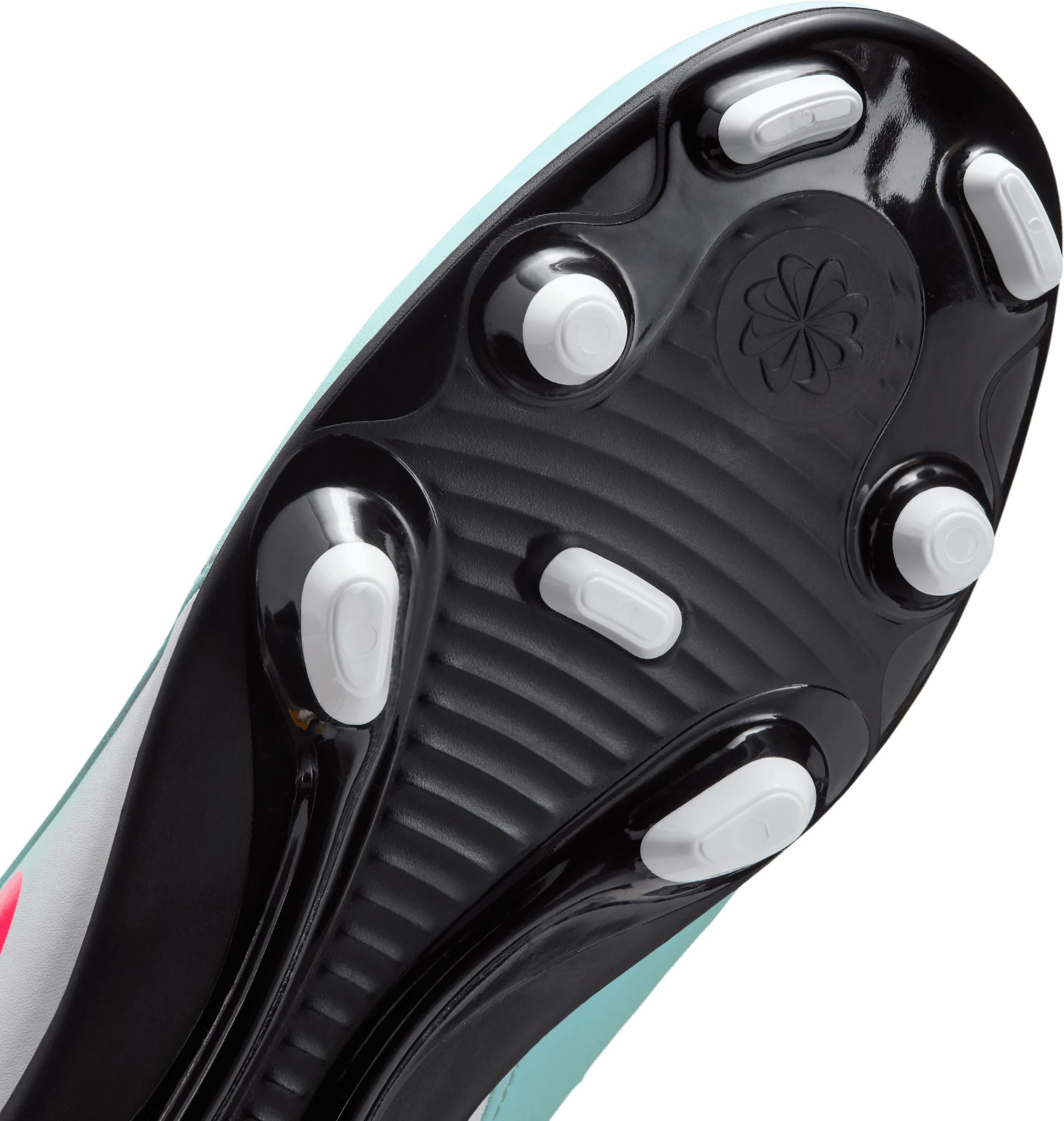 Nike Phantom Luna 2 Club FG/MG Soccer Cleats product image