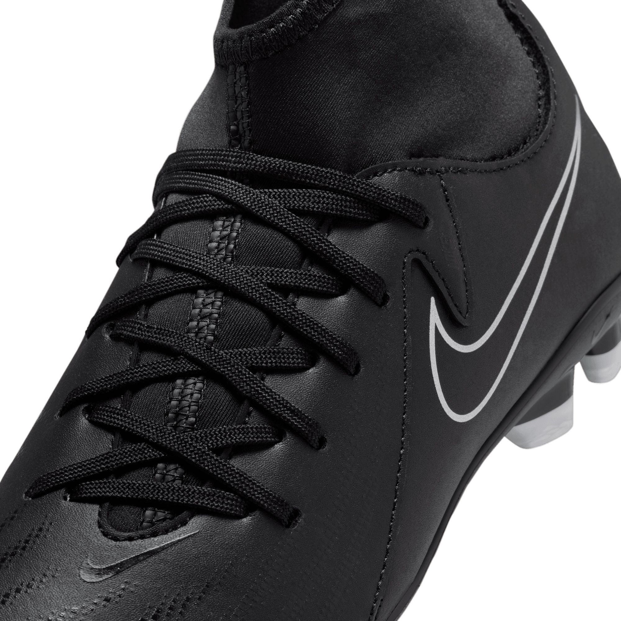 Nike Kids' Phantom Luna 2 Club MG Soccer Cleats