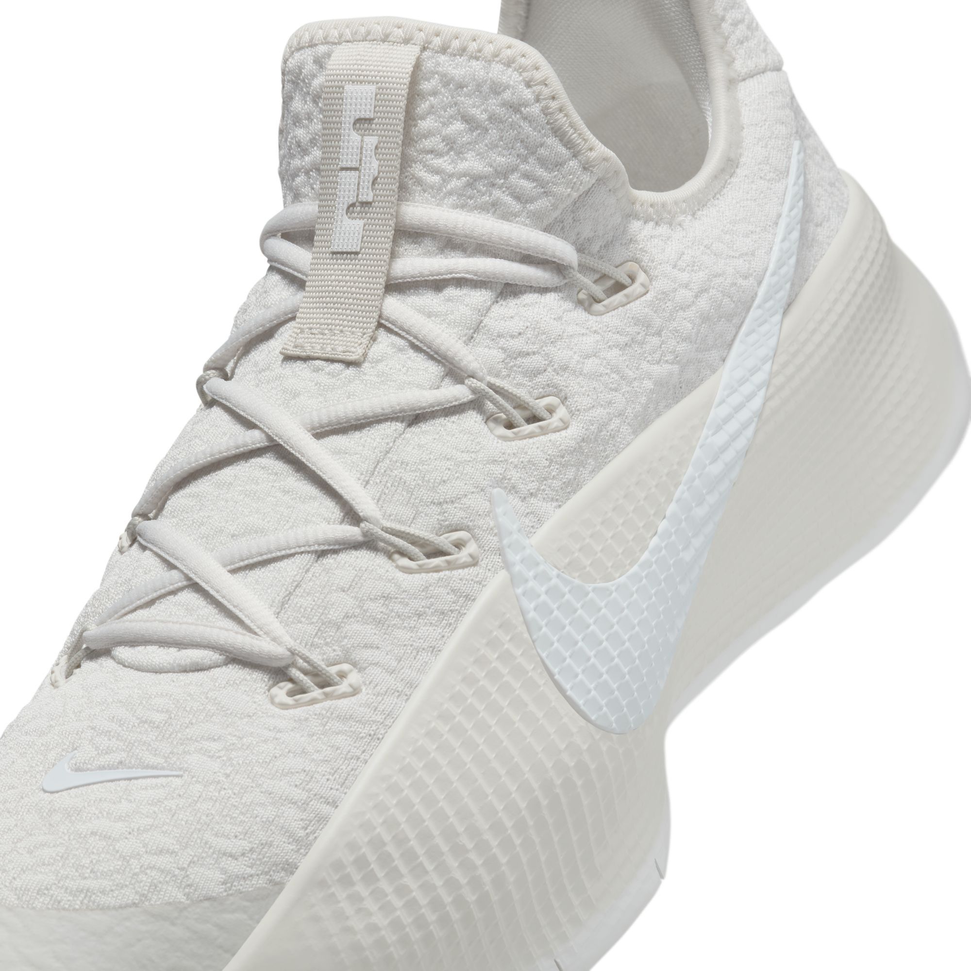 Nike Men's LeBron TR 1 Shoes product image