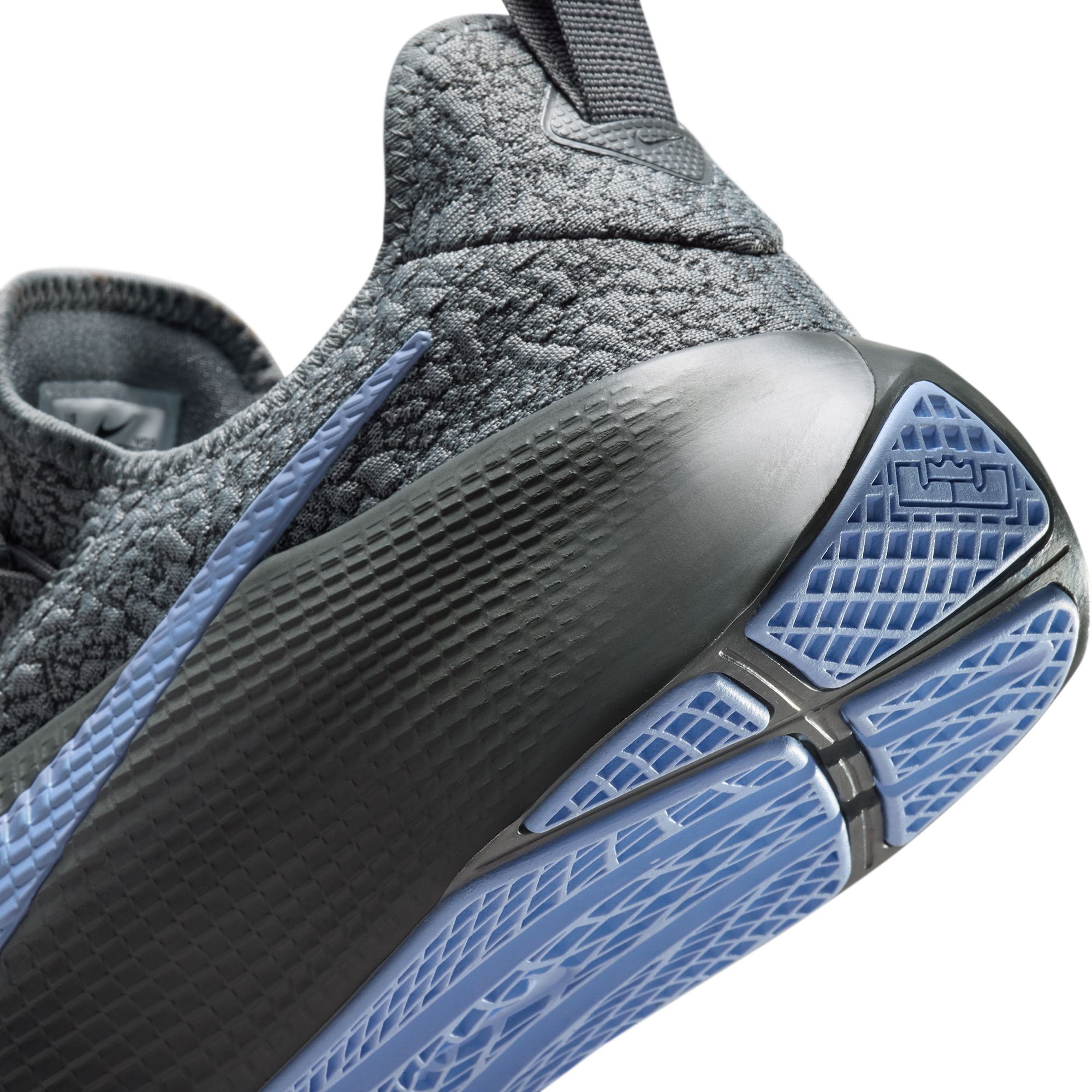 Nike Men's LeBron TR 1 Shoes product image