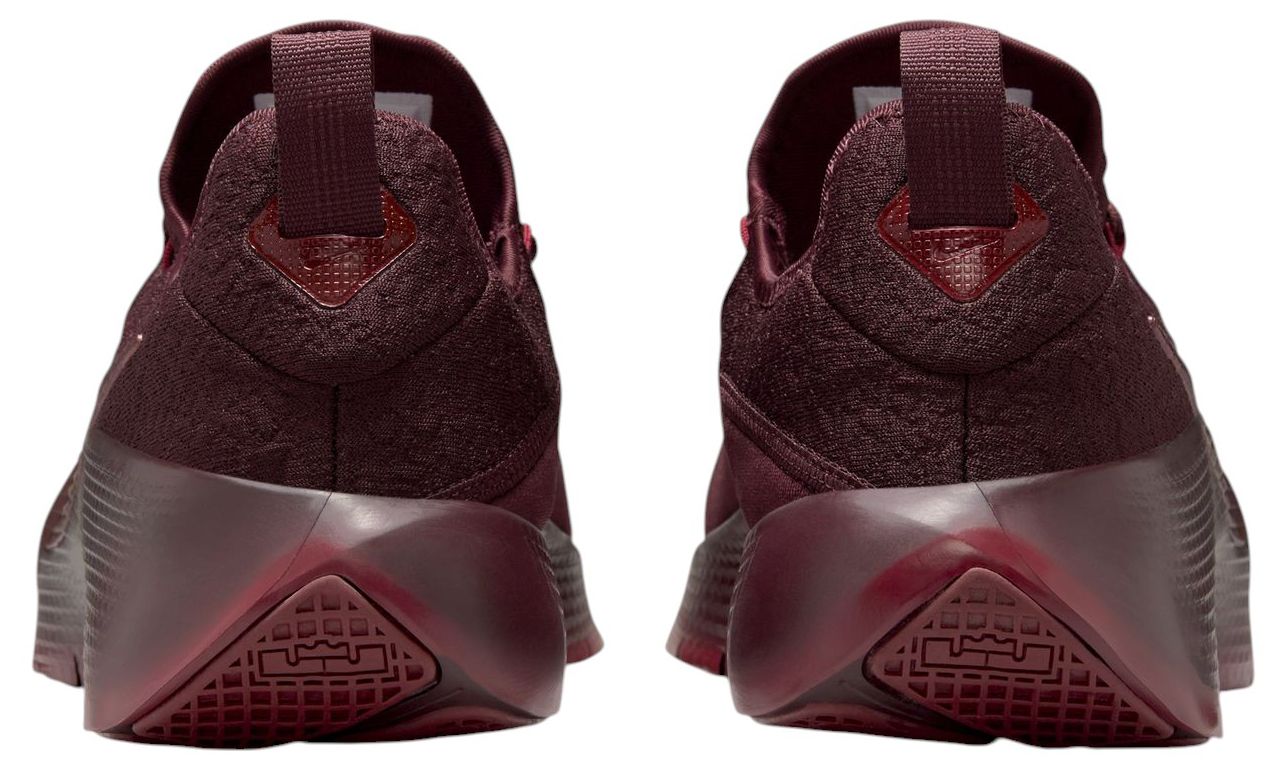 Nike Men's LeBron TR 1 Shoes product image