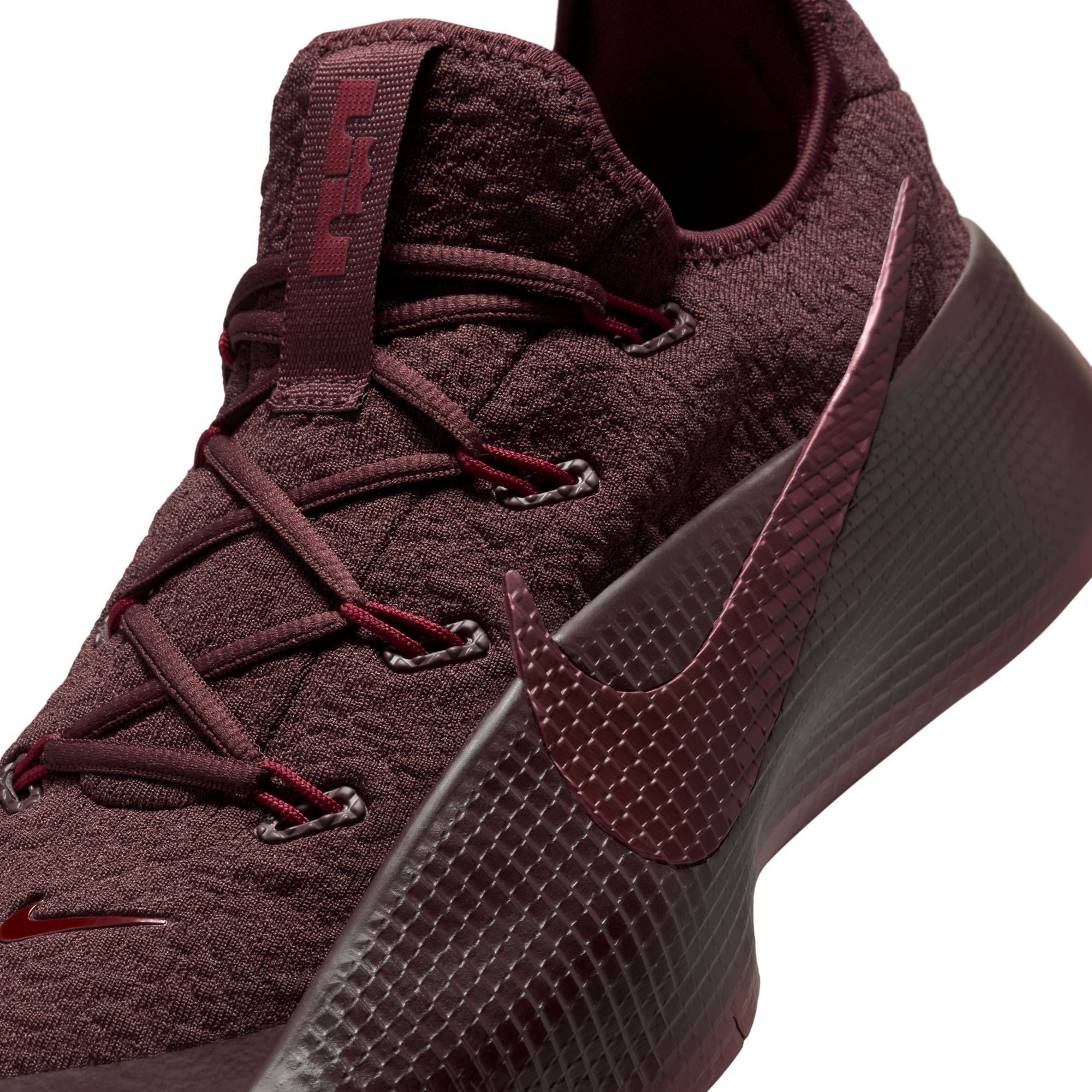 Nike Men's LeBron TR 1 Shoes product image