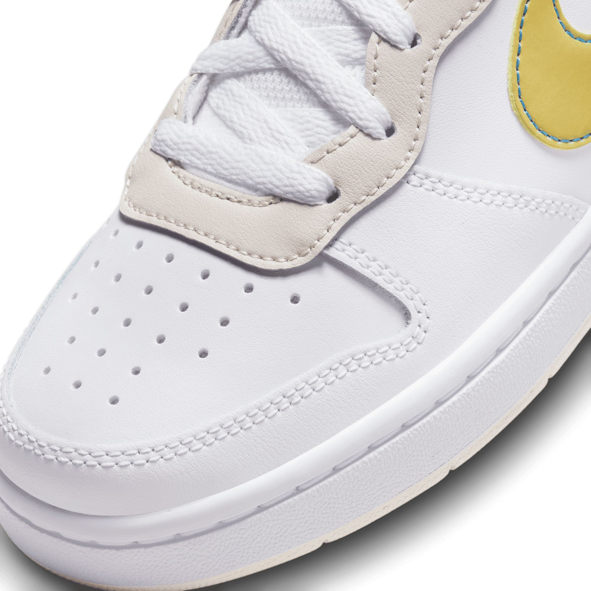Nike Kids' Grade School Court Borough Low 2 Shoes product image