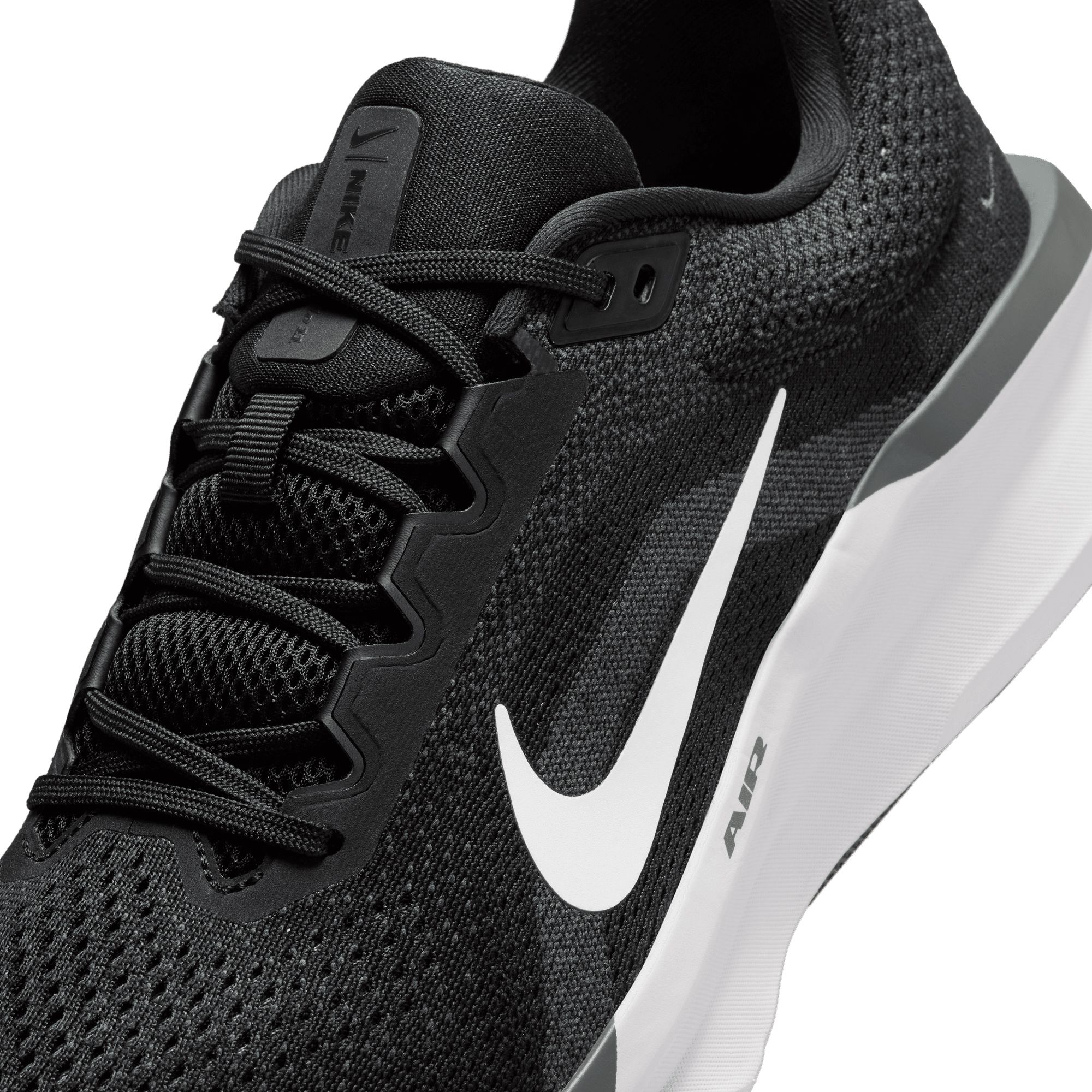 Nike Men's Winflo 11 Running Shoes product image