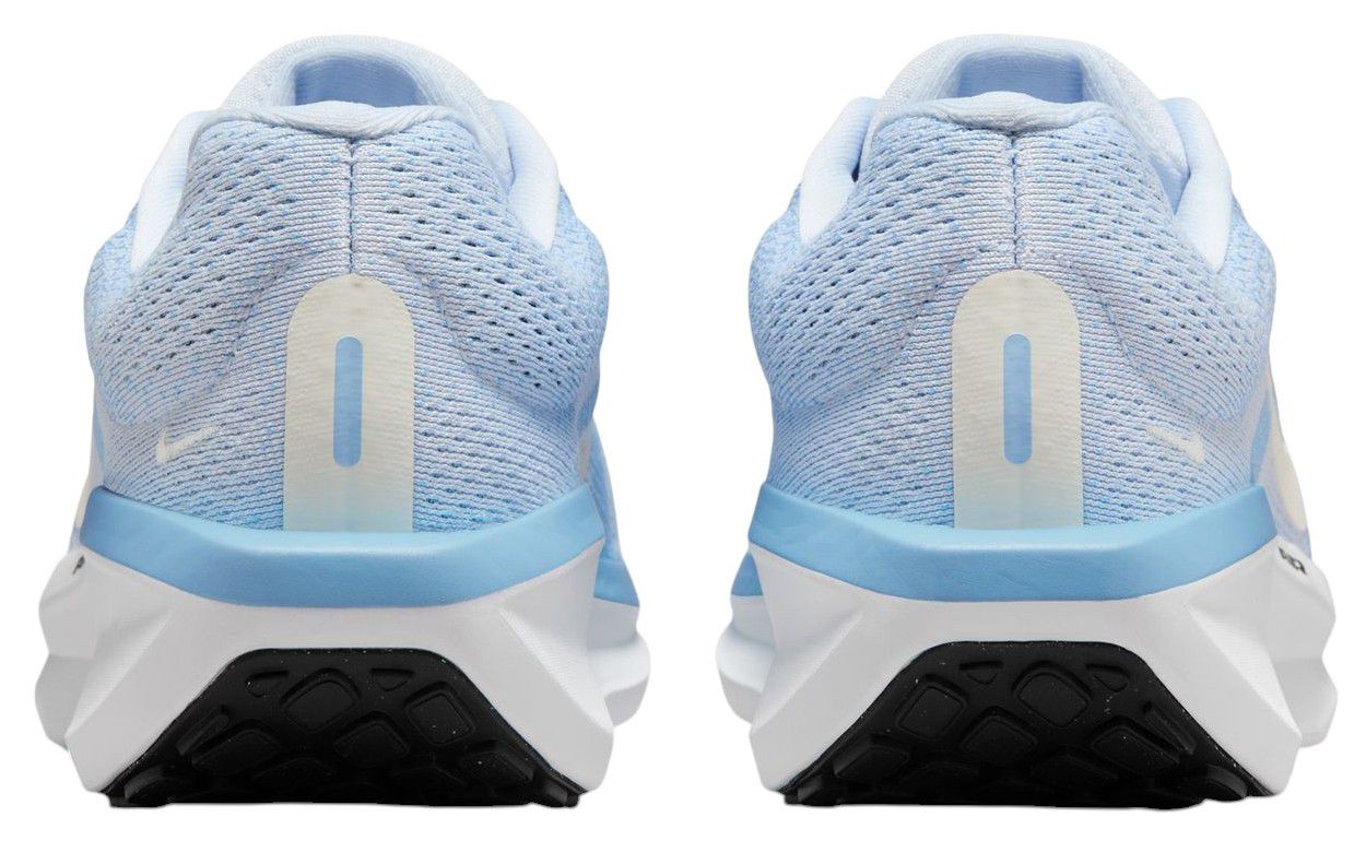 Nike Women's Winflo 11 Running Shoes product image