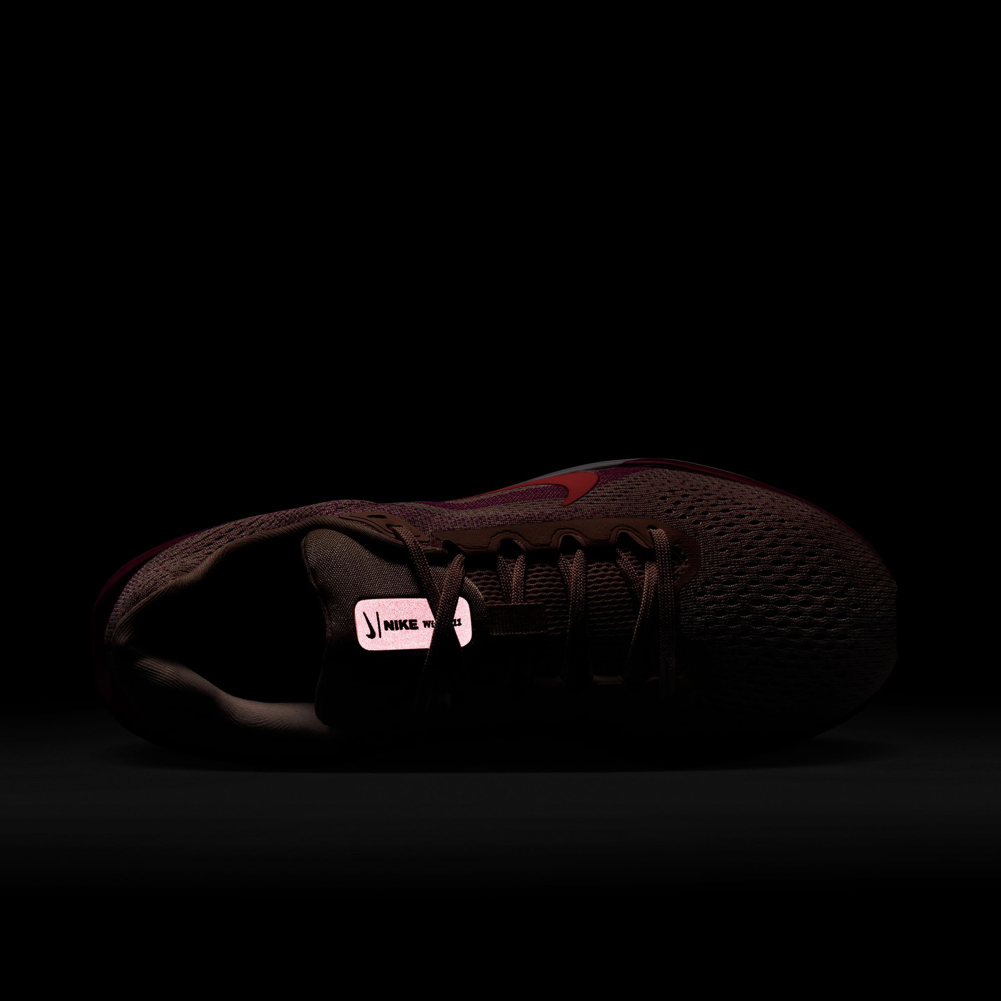 Nike Women's Winflo 11 Running Shoes product image