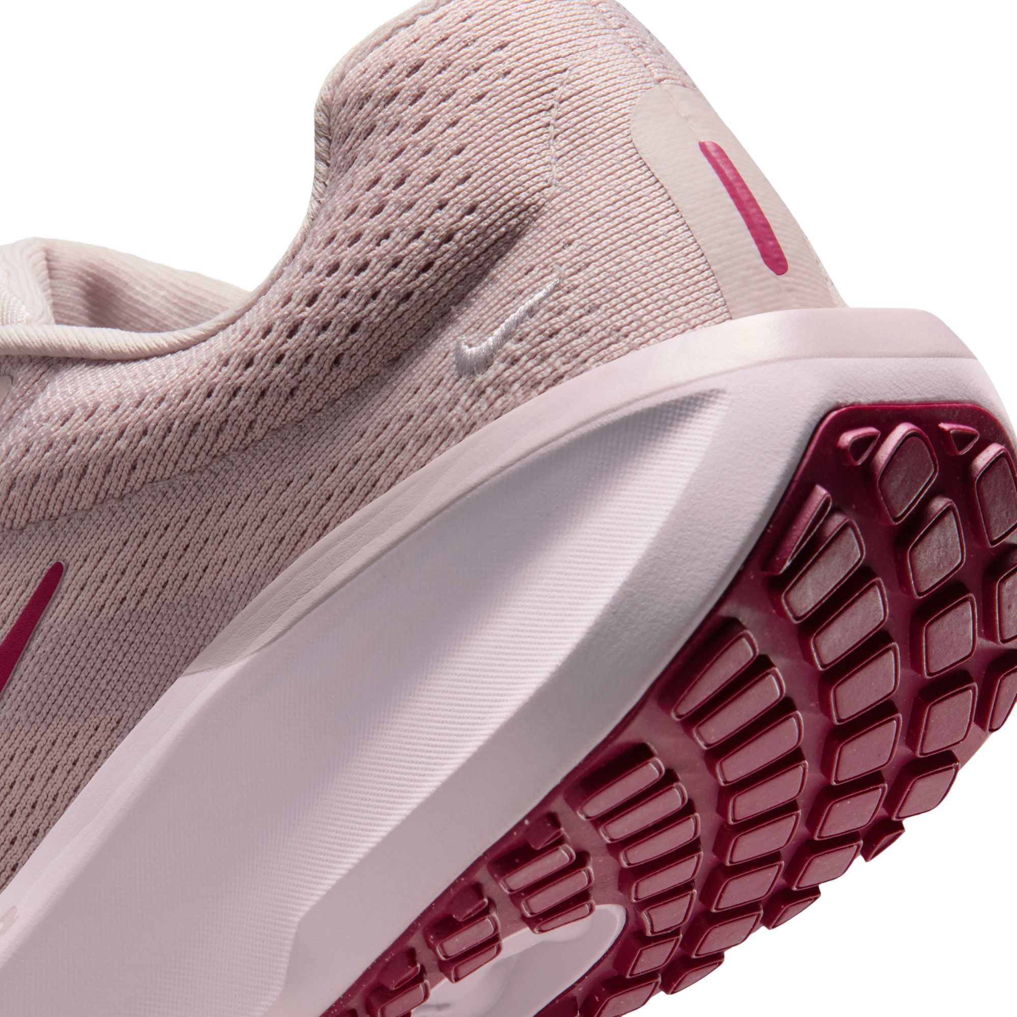 Nike Women's Winflo 11 Running Shoes product image