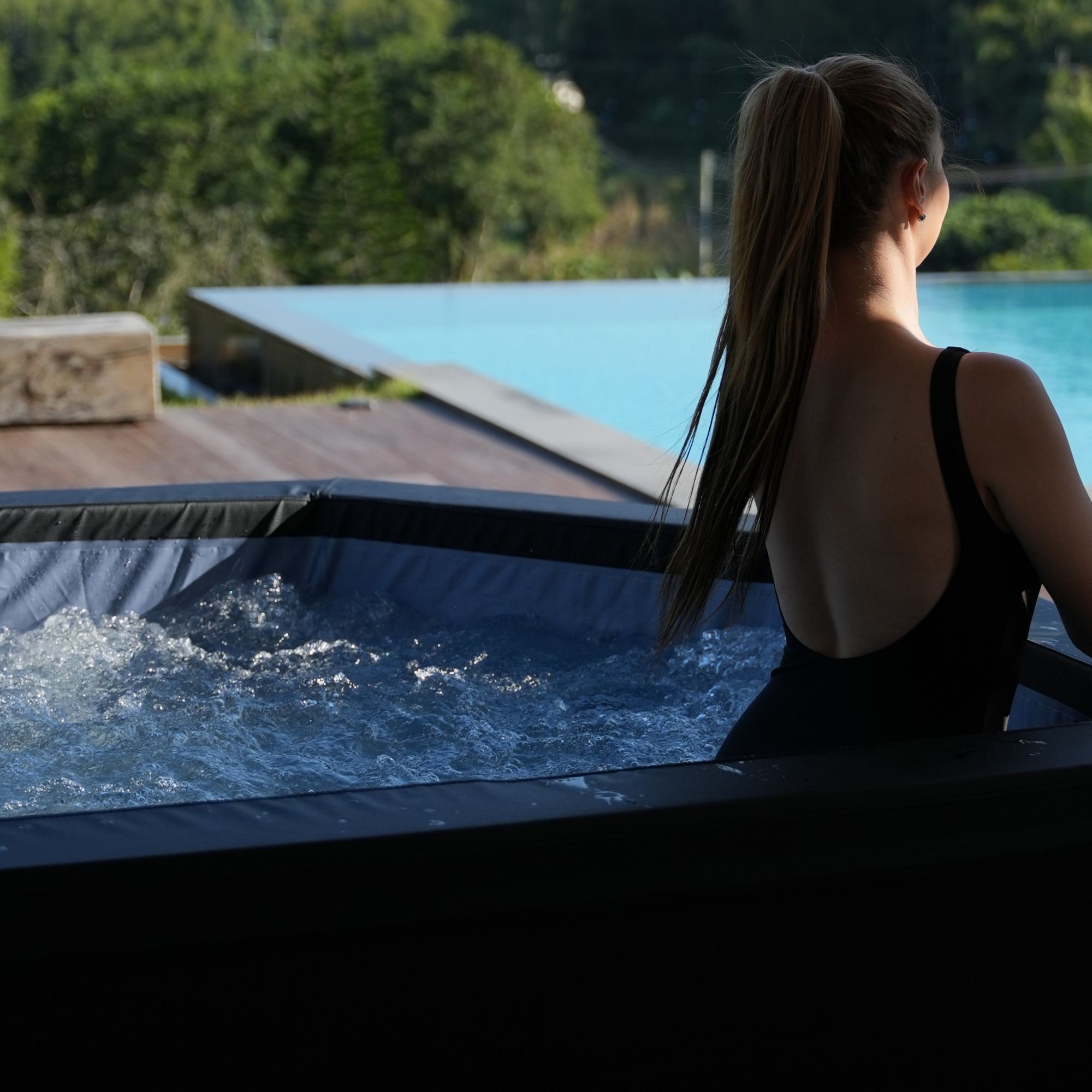 Ezlife Cabo ECO-FOAM 4-5Person Corner Cut Spa product image