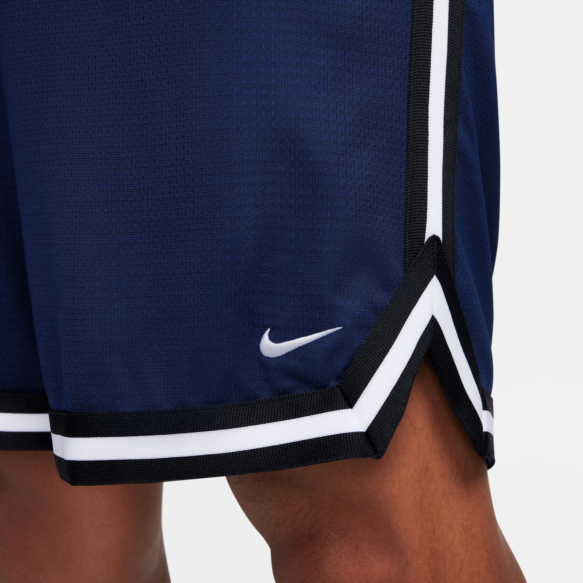 Nike Men's Dri-FIT DNA 8" Solid Basketball Shorts product image