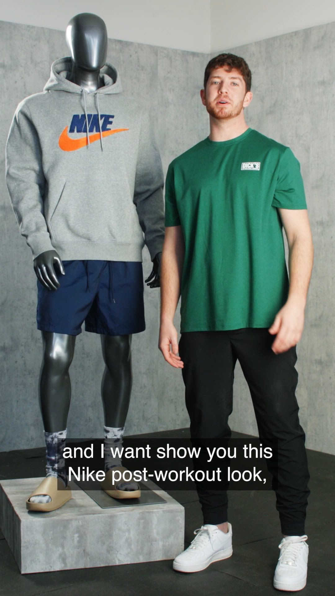 Nike Men's Club Fleece Brushed-Back Chenille Futura Hoodie product