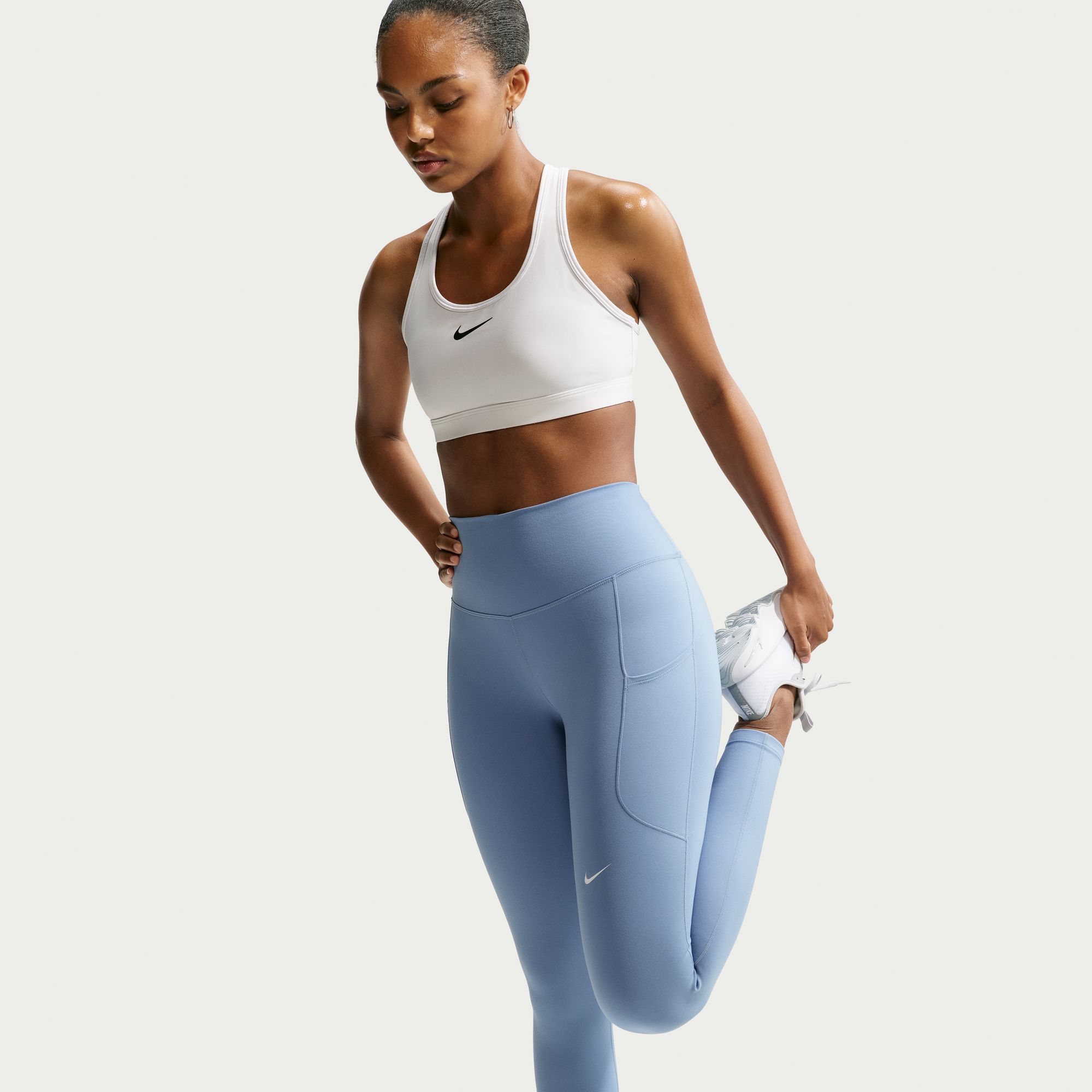 Nike Women's One High-Waisted 7/8 Leggings with Pockets product image