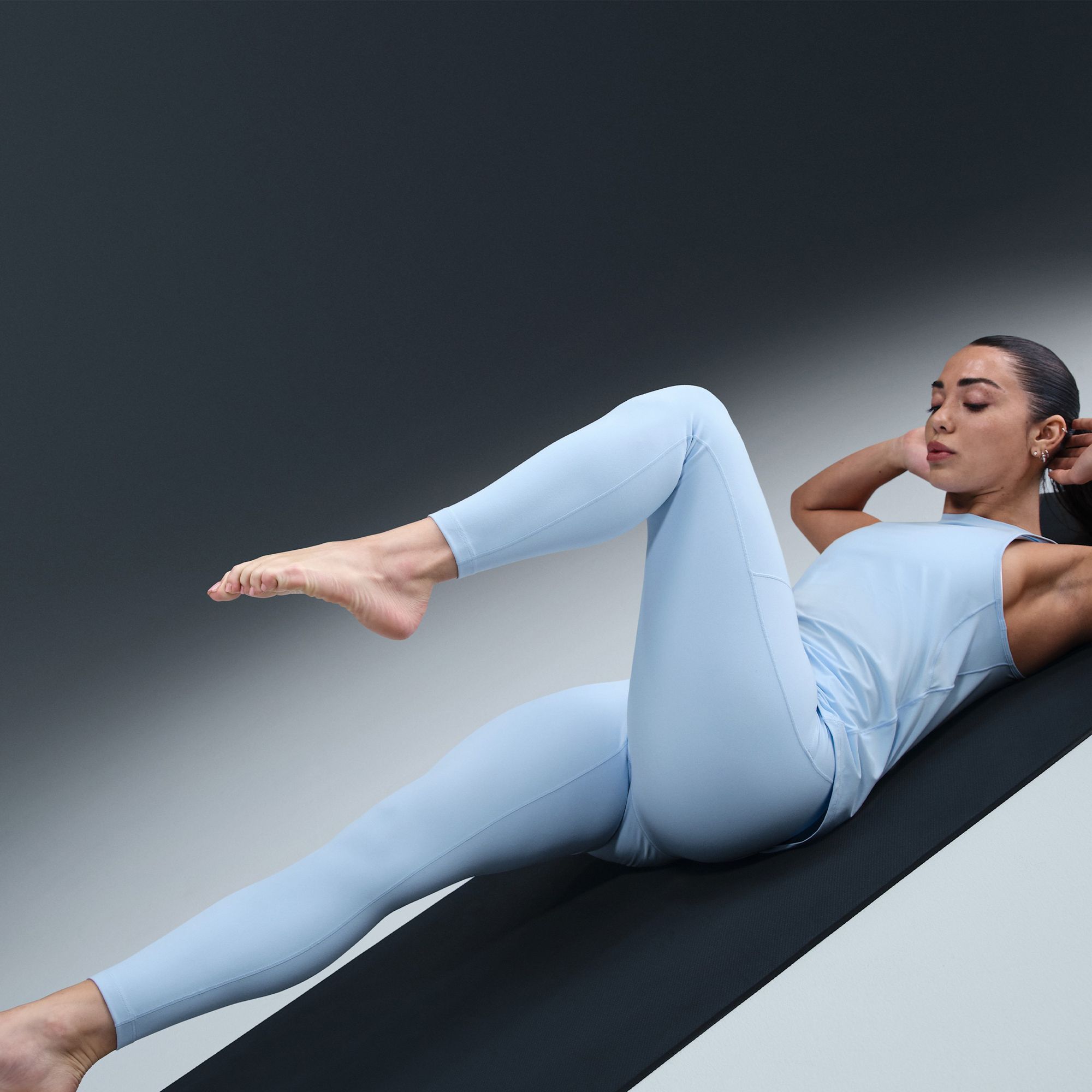 Nike Women's One High-Waisted 7/8 Leggings with Pockets product image