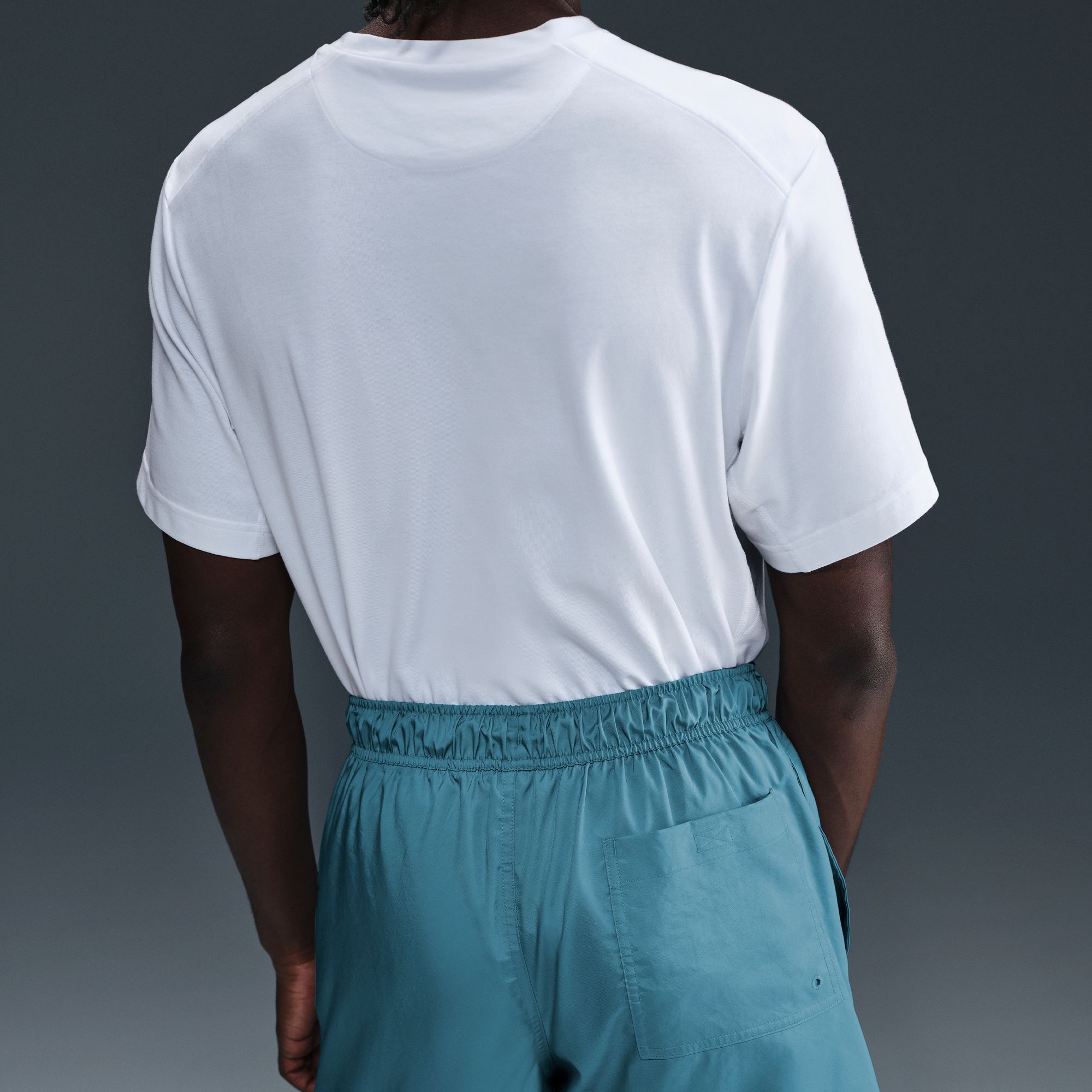 Nike Men's Club 6'' Woven Flow Shorts product image