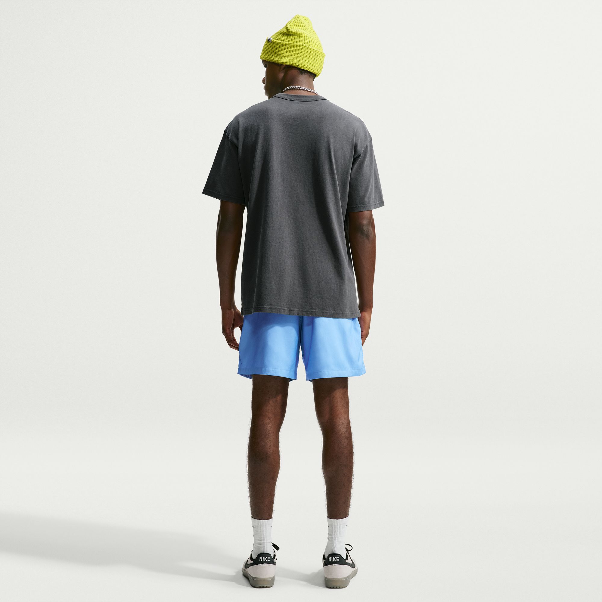 Nike Men's Club 6'' Woven Flow Shorts product image