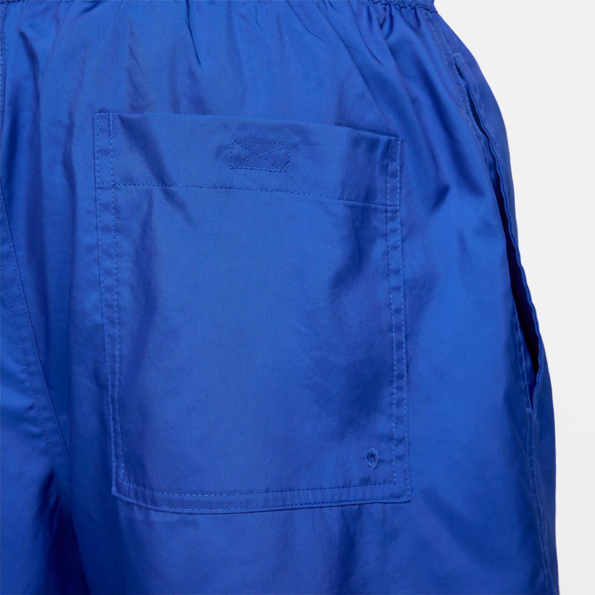 Nike Men's Club 6'' Woven Flow Shorts product image