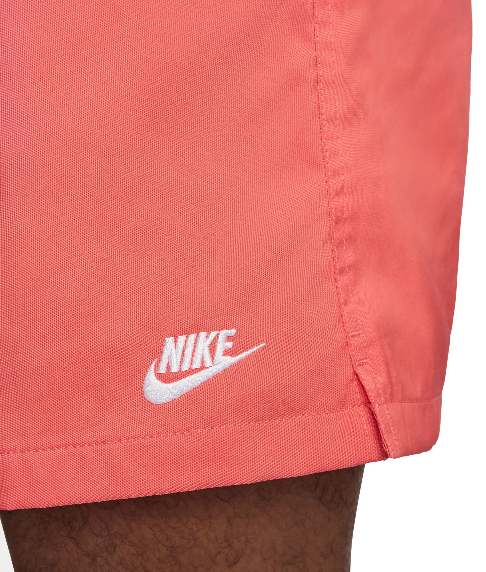 Nike Men's Club 6'' Woven Flow Shorts product image