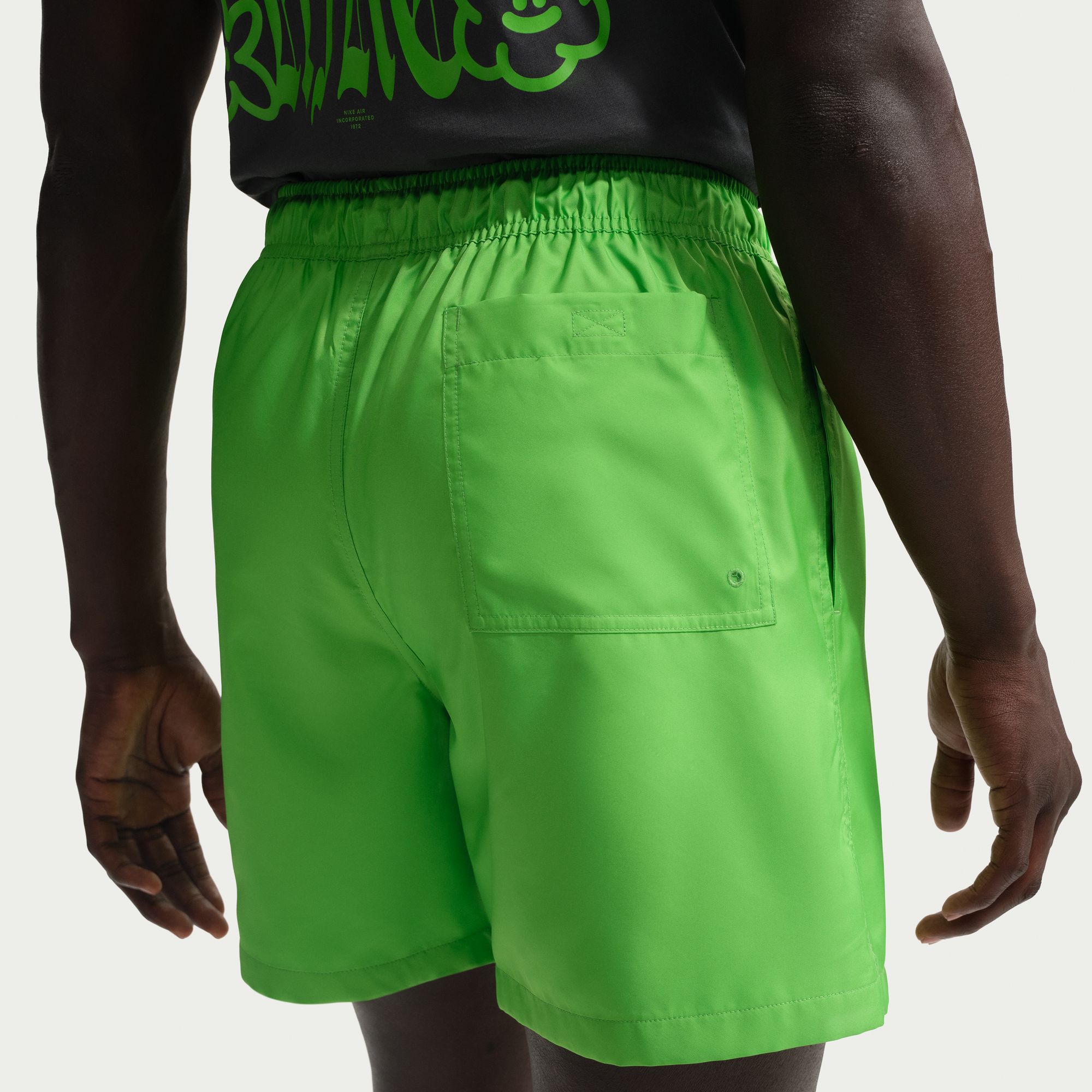 Nike Men's Club 6'' Woven Flow Shorts product image