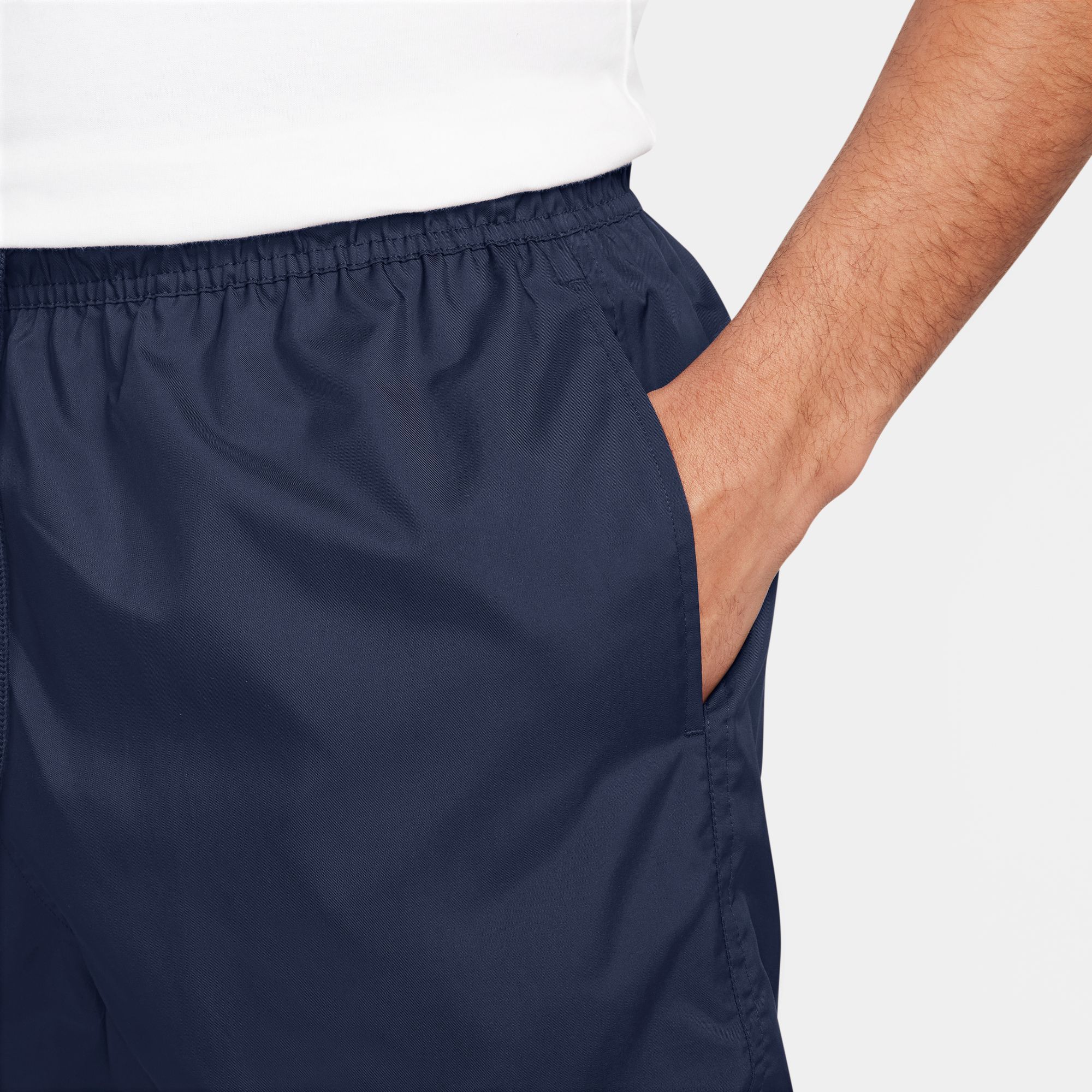 Nike Men's Club 6'' Woven Flow Shorts product image
