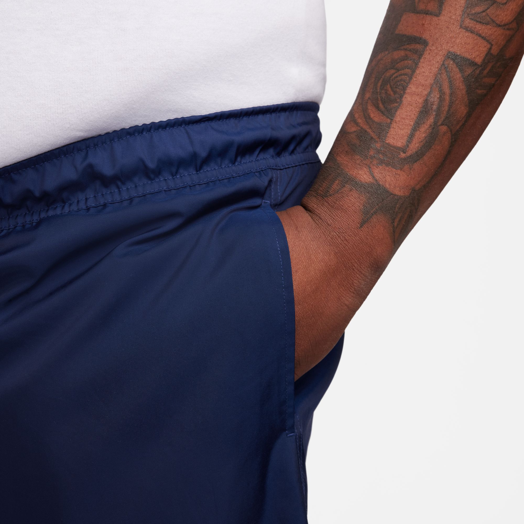 Nike Men's Club 6'' Woven Flow Shorts product image