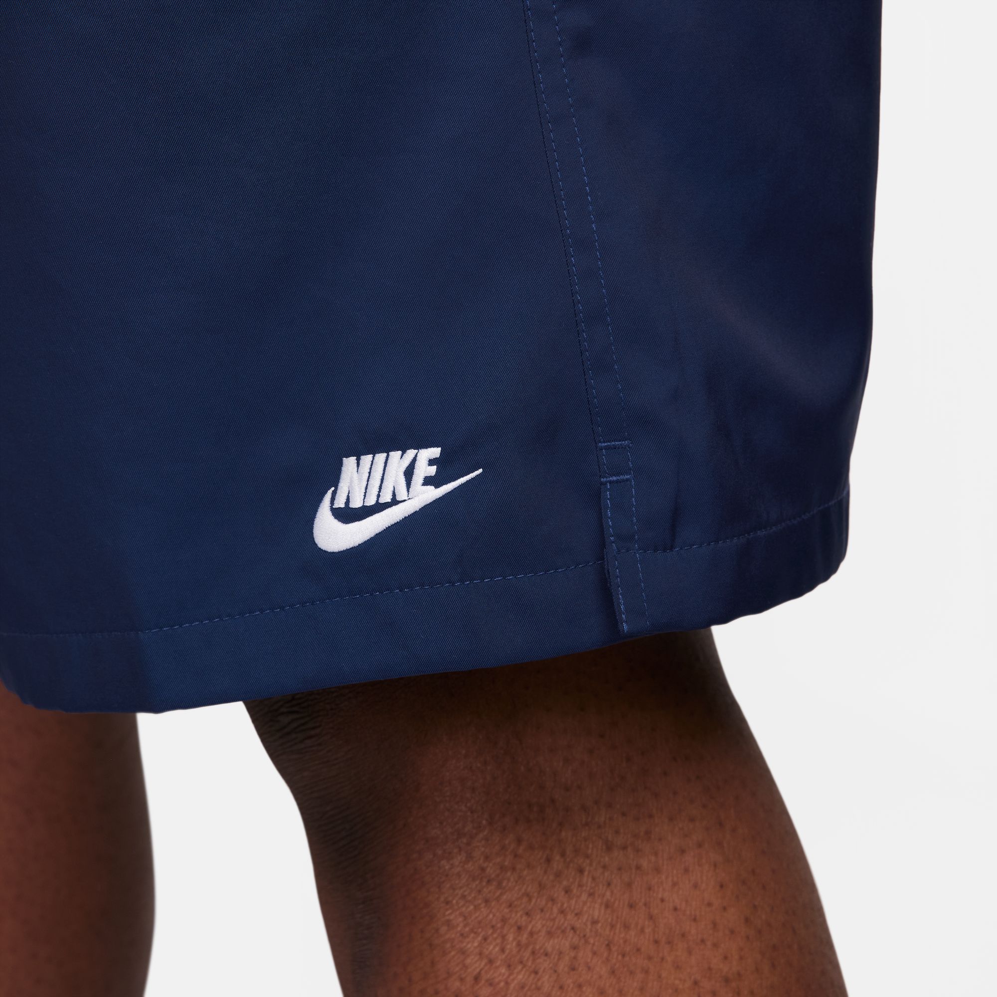 Nike Men's Club 6'' Woven Flow Shorts product image