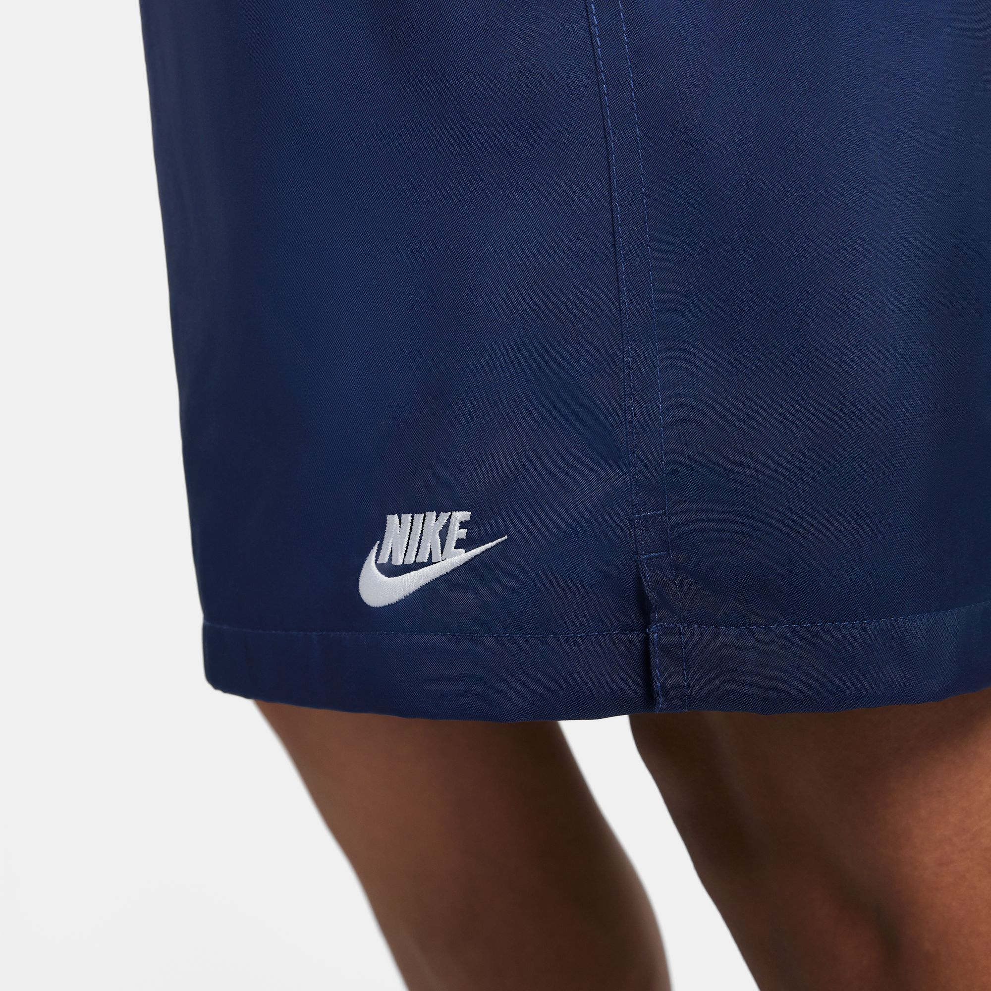 Nike Men's Club 6'' Woven Flow Shorts product image