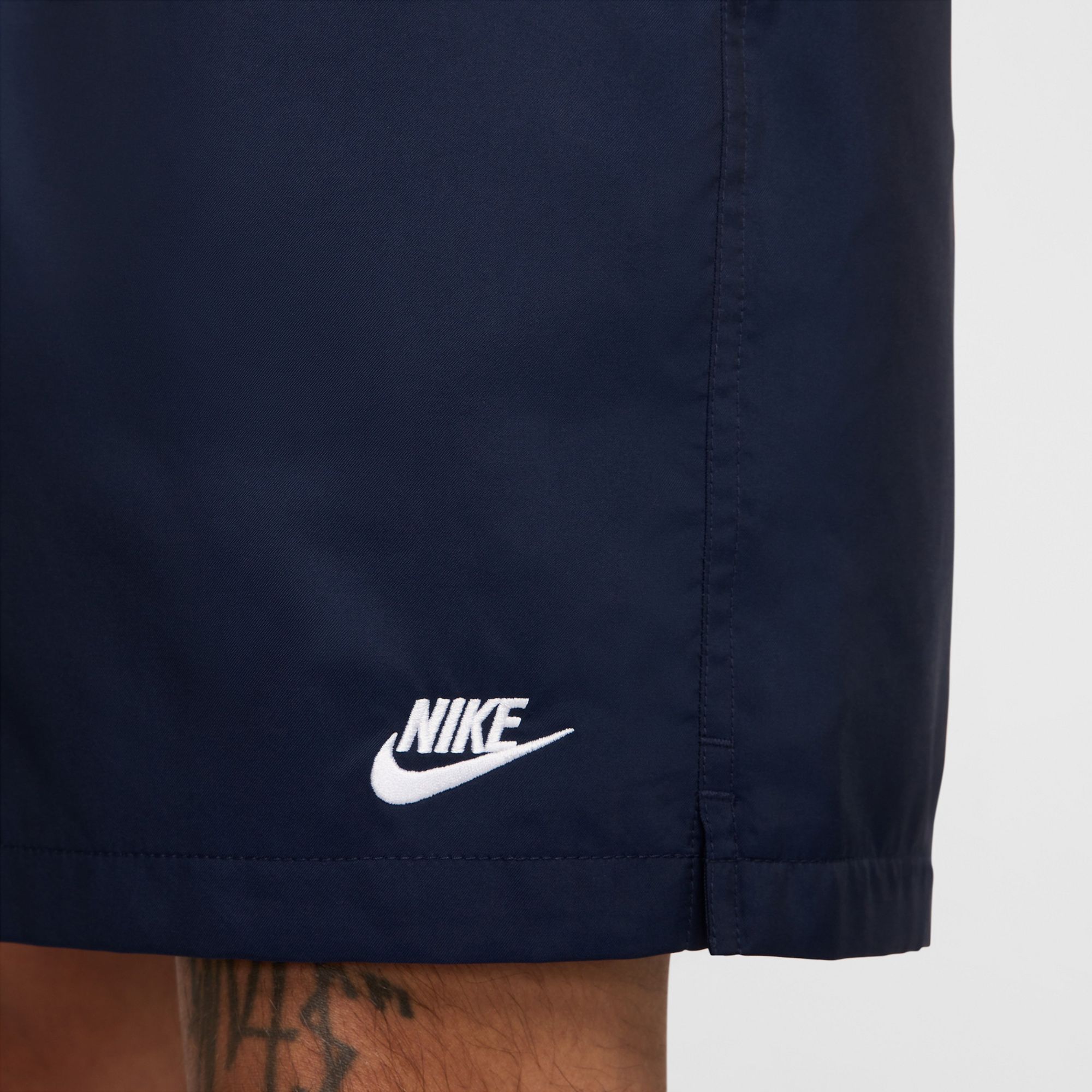Nike Men's Club 6'' Woven Flow Shorts product image