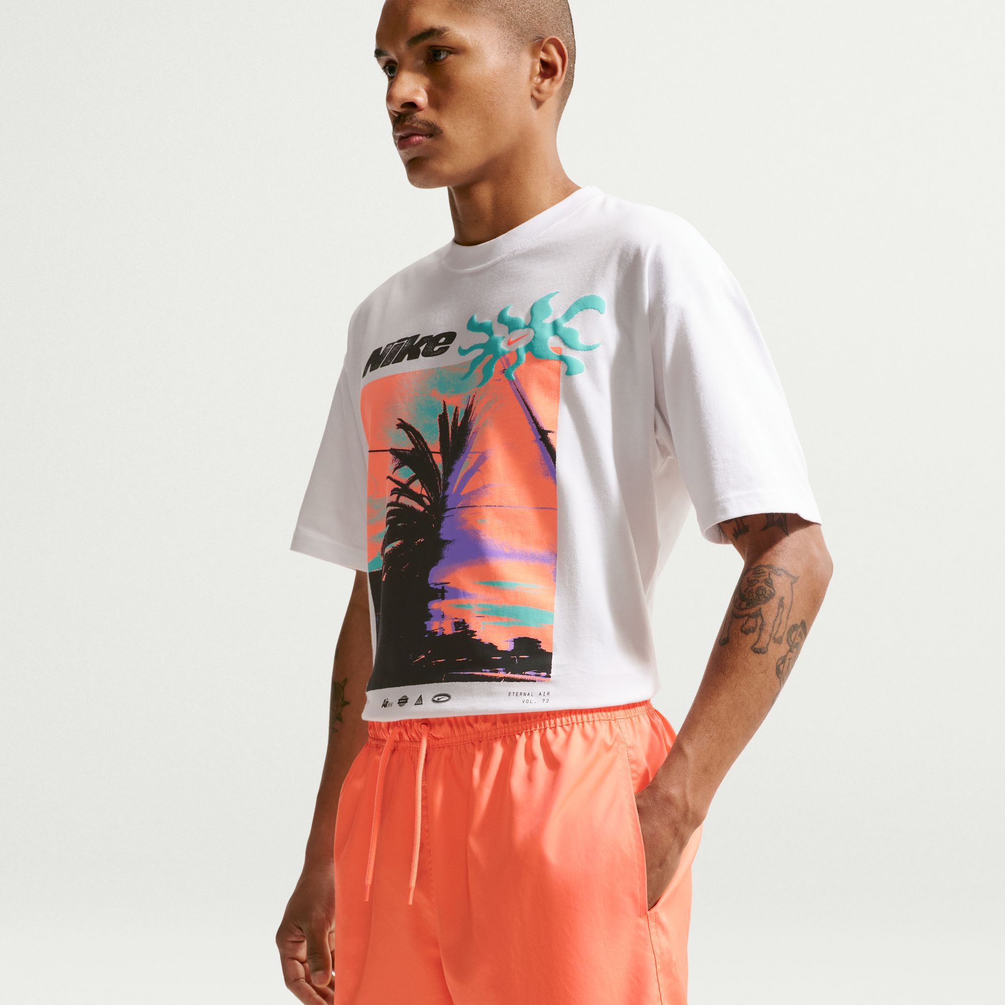 Nike Men's Club 6'' Woven Flow Shorts product image
