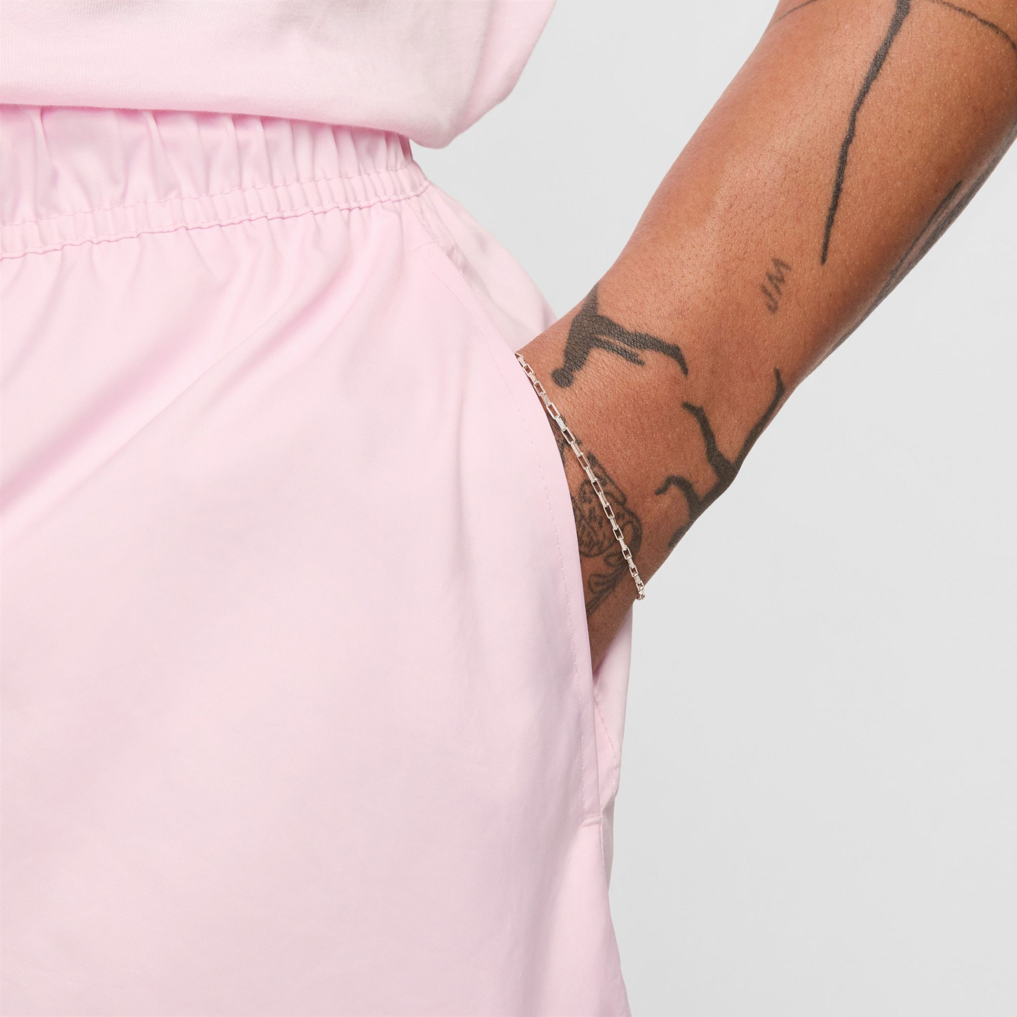 Nike Men's Club 6'' Woven Flow Shorts product image