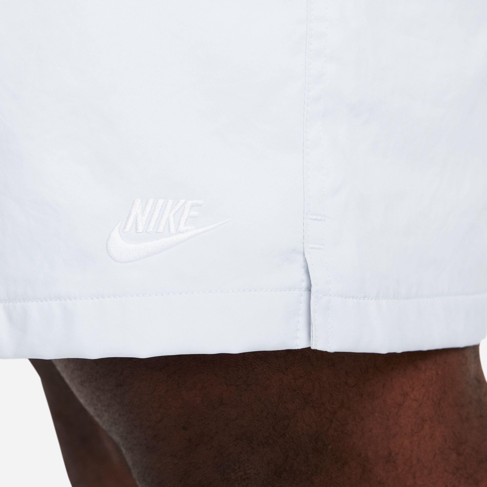 Nike Men's Club 6'' Woven Flow Shorts product image