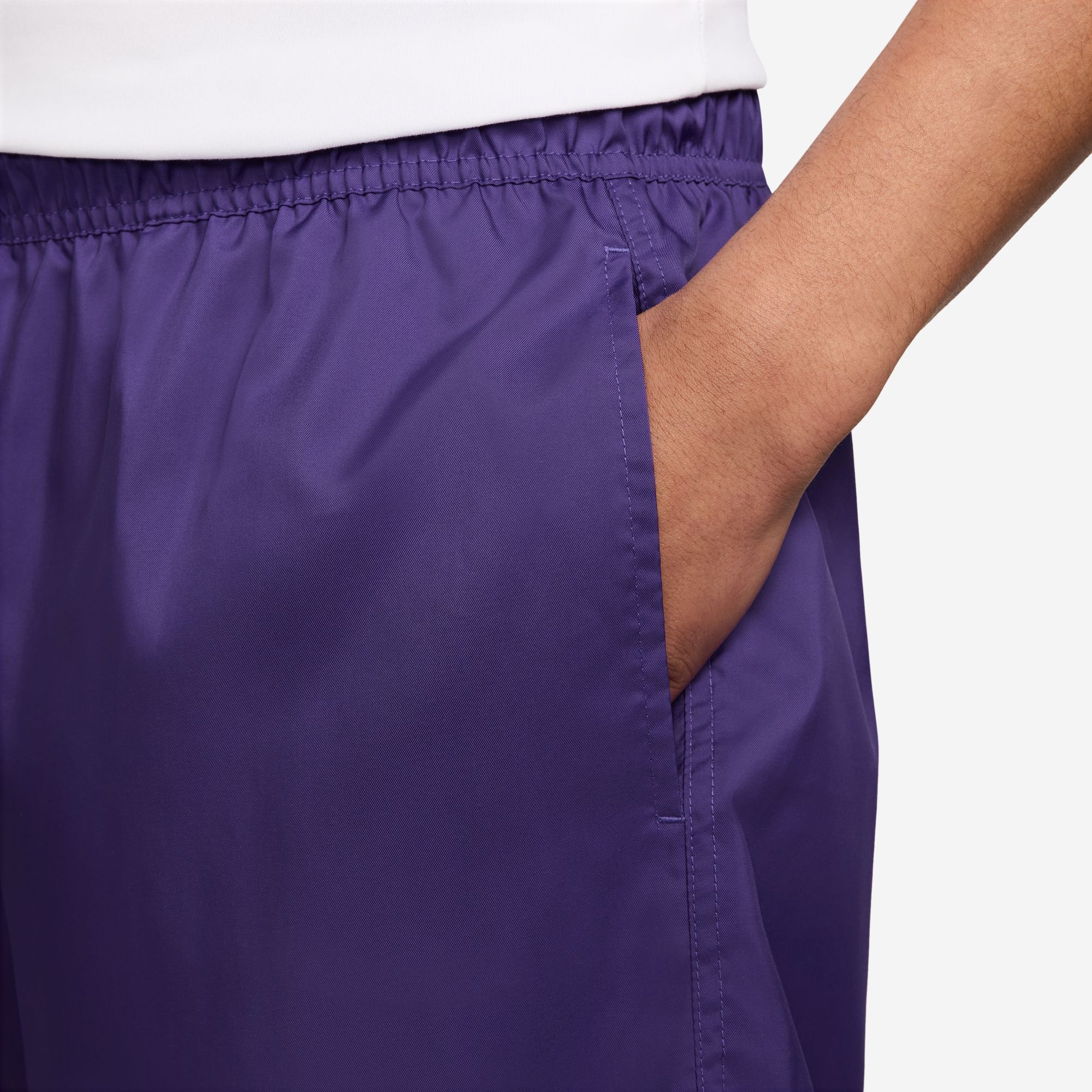 Nike Men's Club 6'' Woven Flow Shorts product image