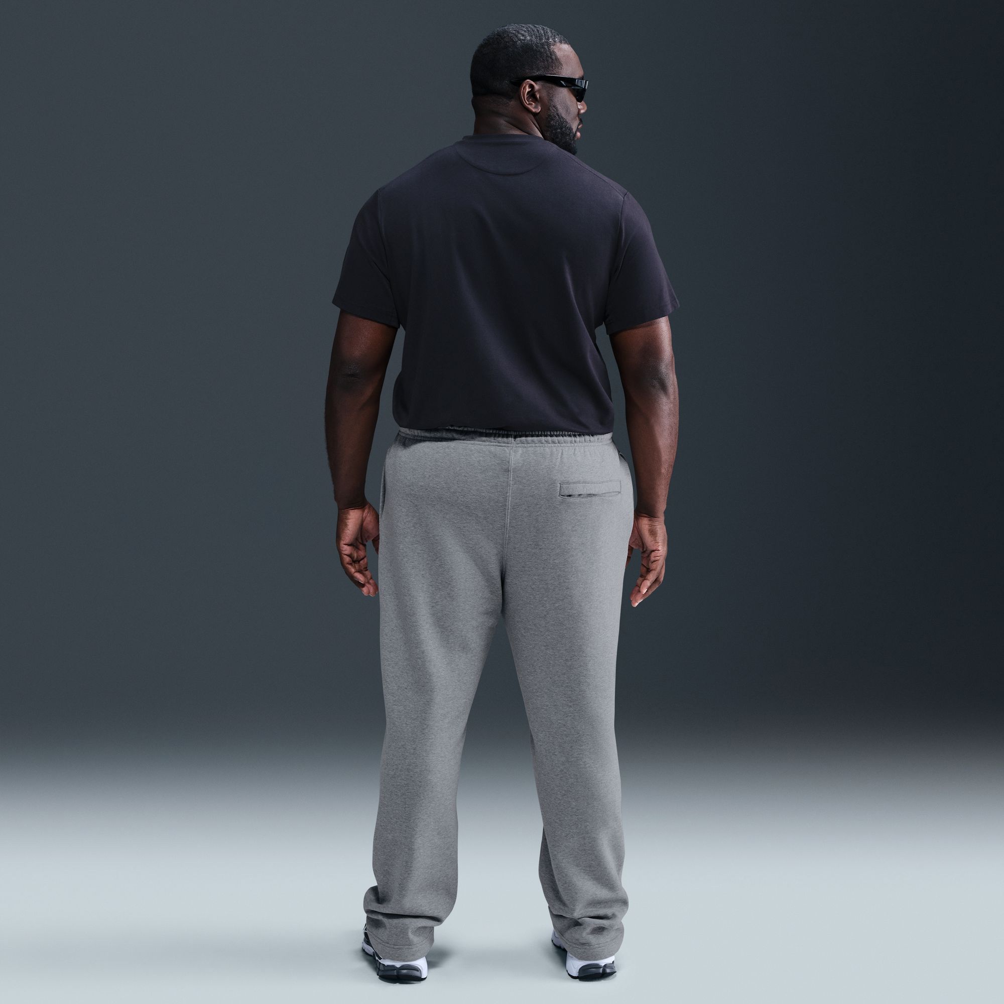 Nike Men's Club Open-Hem Fleece Pants product image