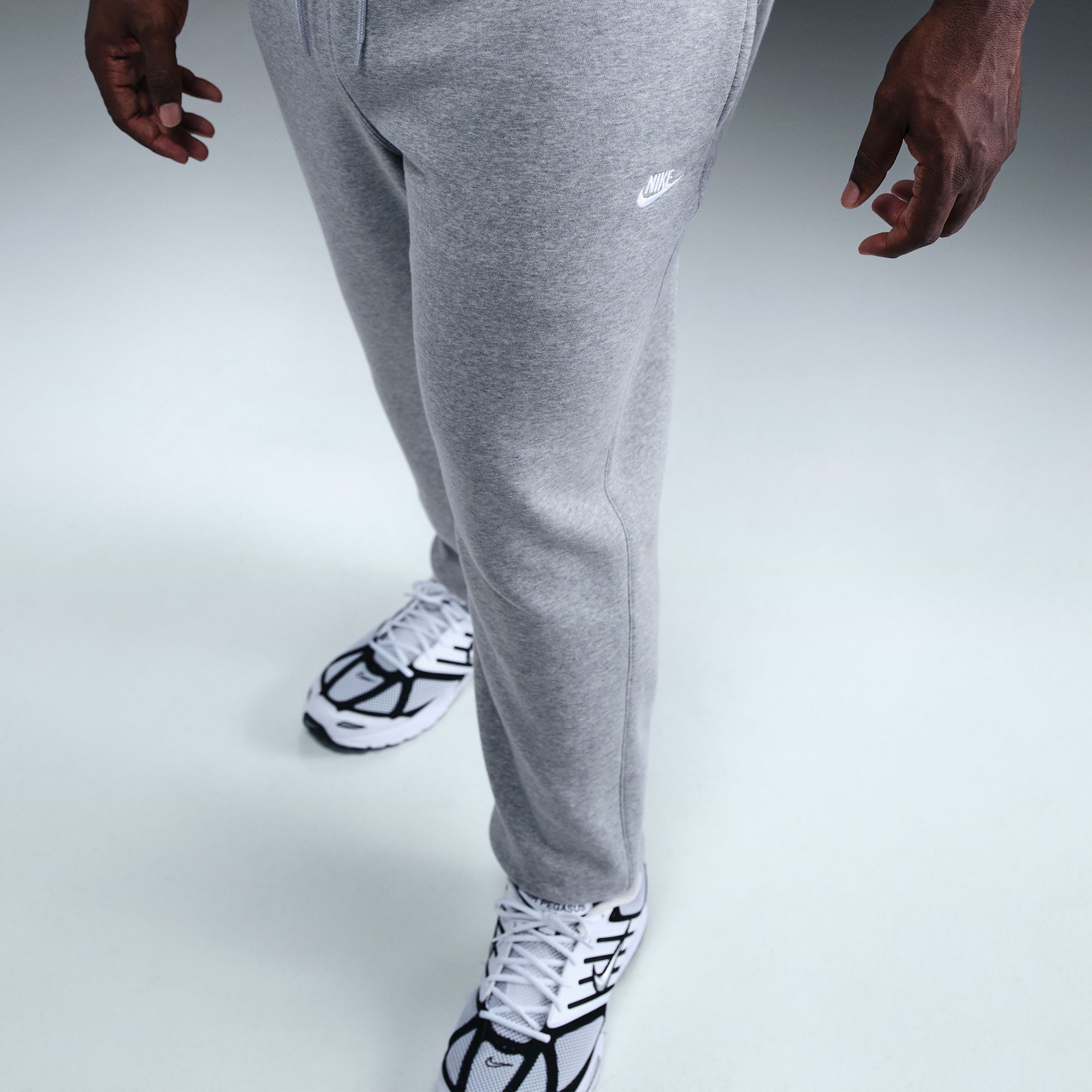 Nike Men's Club Fleece Joggers product image