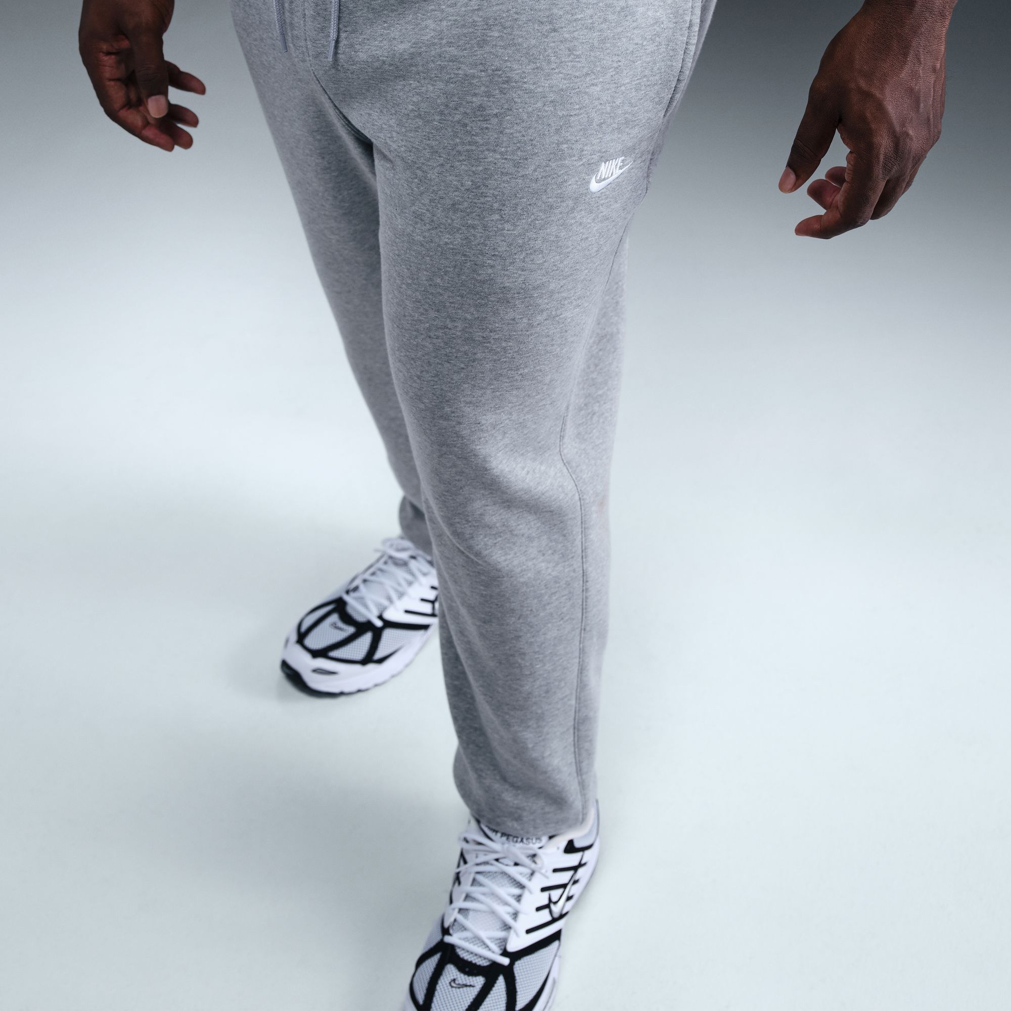 Nike Men's Club Fleece Joggers product image