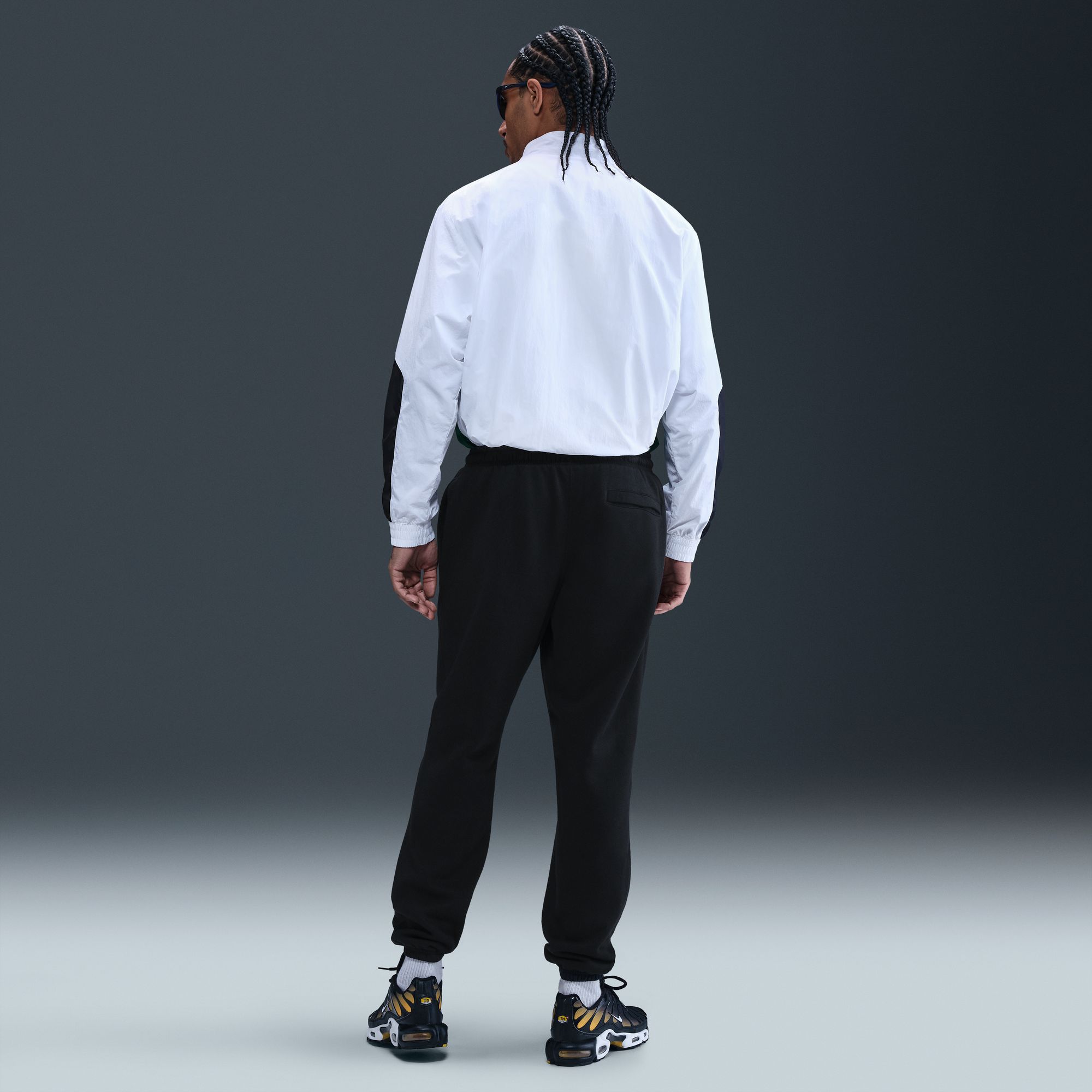 Nike Men's Club Fleece Cuffed Sweatpants product image